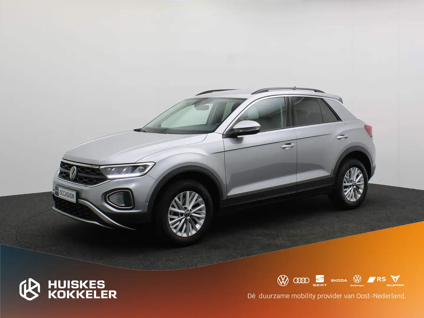 Volkswagen T-Roc Life 1.0 TSI 110pk Adaptive cruise control, Parkee Grau - 1