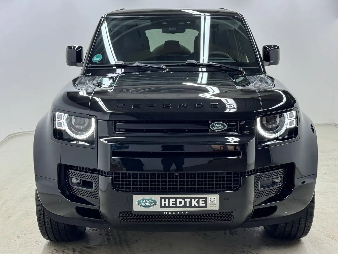 Land Rover Defender 110 P300e X-Dynamic HSE 22"+AHK+HUD Schwarz - 2
