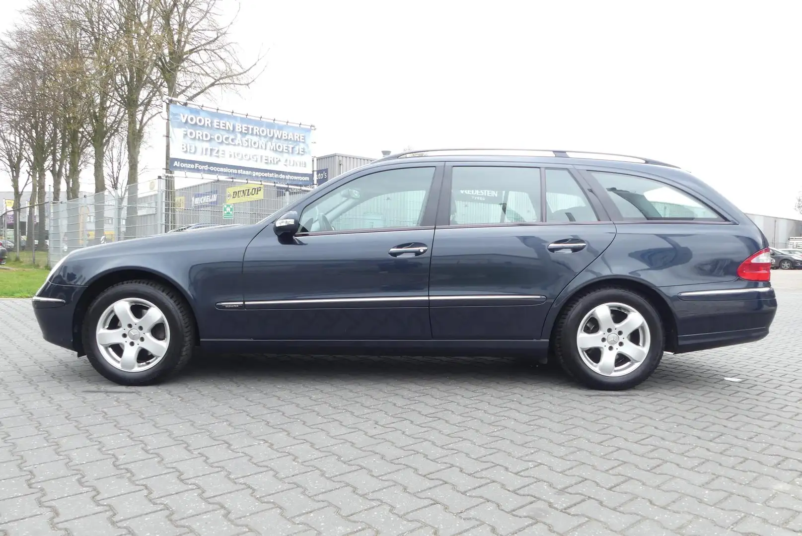 Mercedes-Benz E 200 Combi K. Avantgarde CRUISE, CLIMA, STOELVERWARMING Bleu - 2