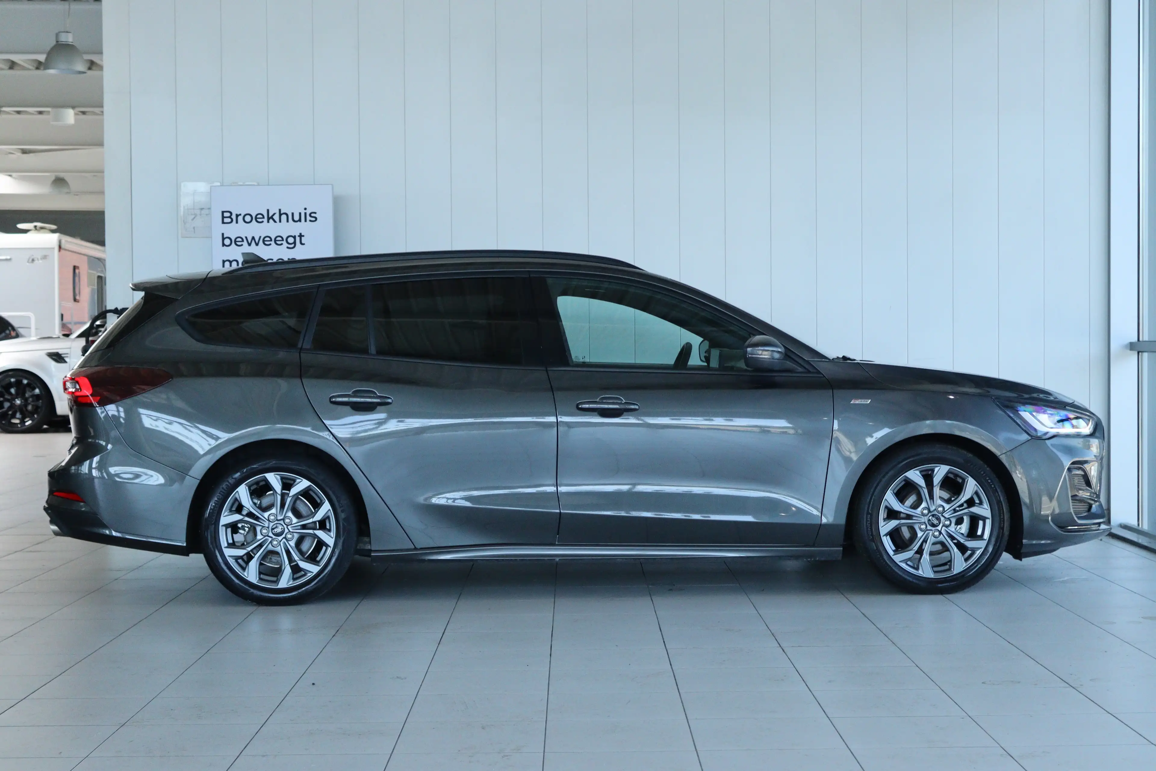 Ford Focus Wagon 1.0EB Hybrid ST Line | NL-AUTO! | 1E EIGENAA — photo 10
