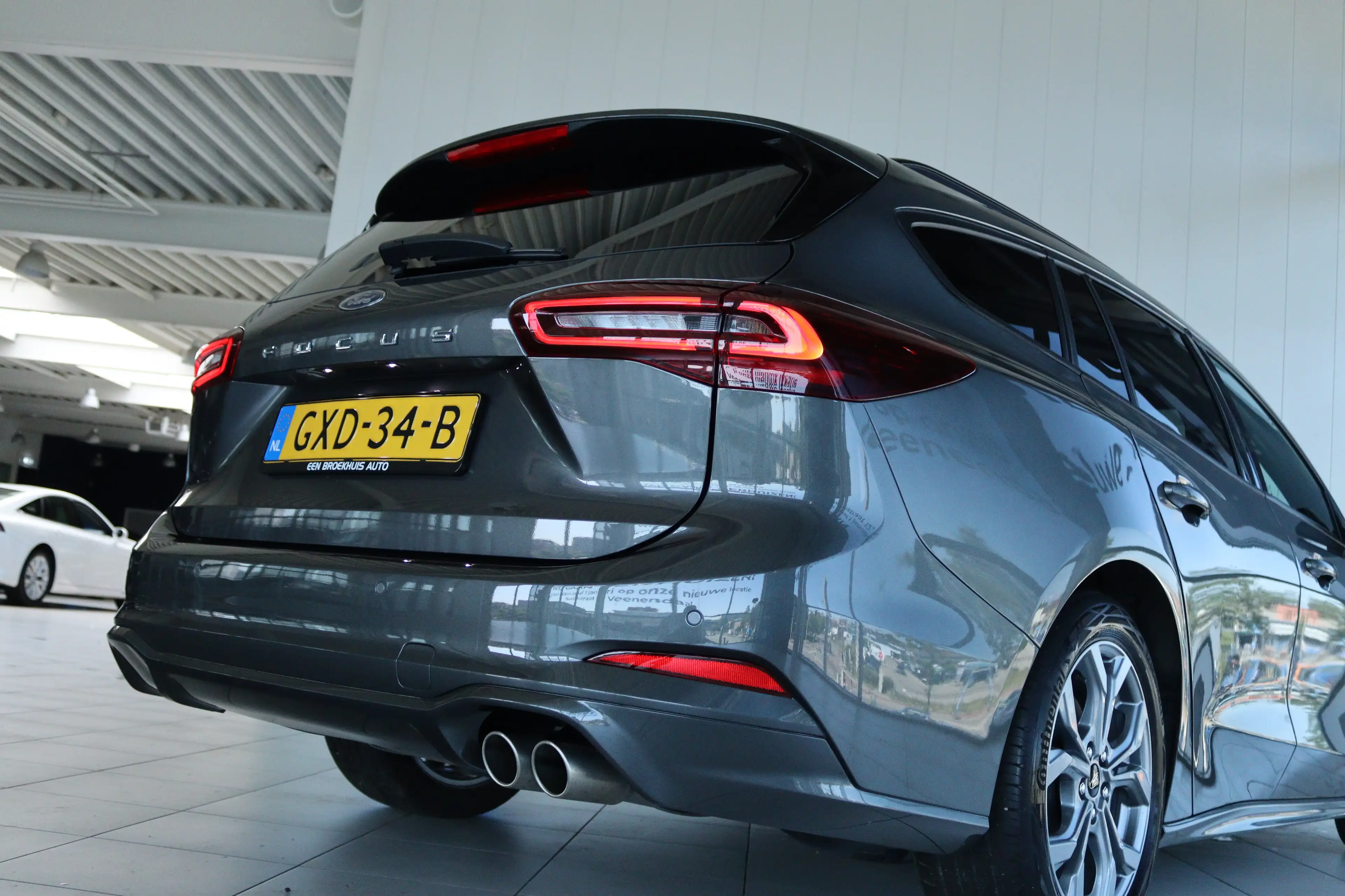 Ford Focus Wagon 1.0EB Hybrid ST Line | NL-AUTO! | 1E EIGENAA — photo 11