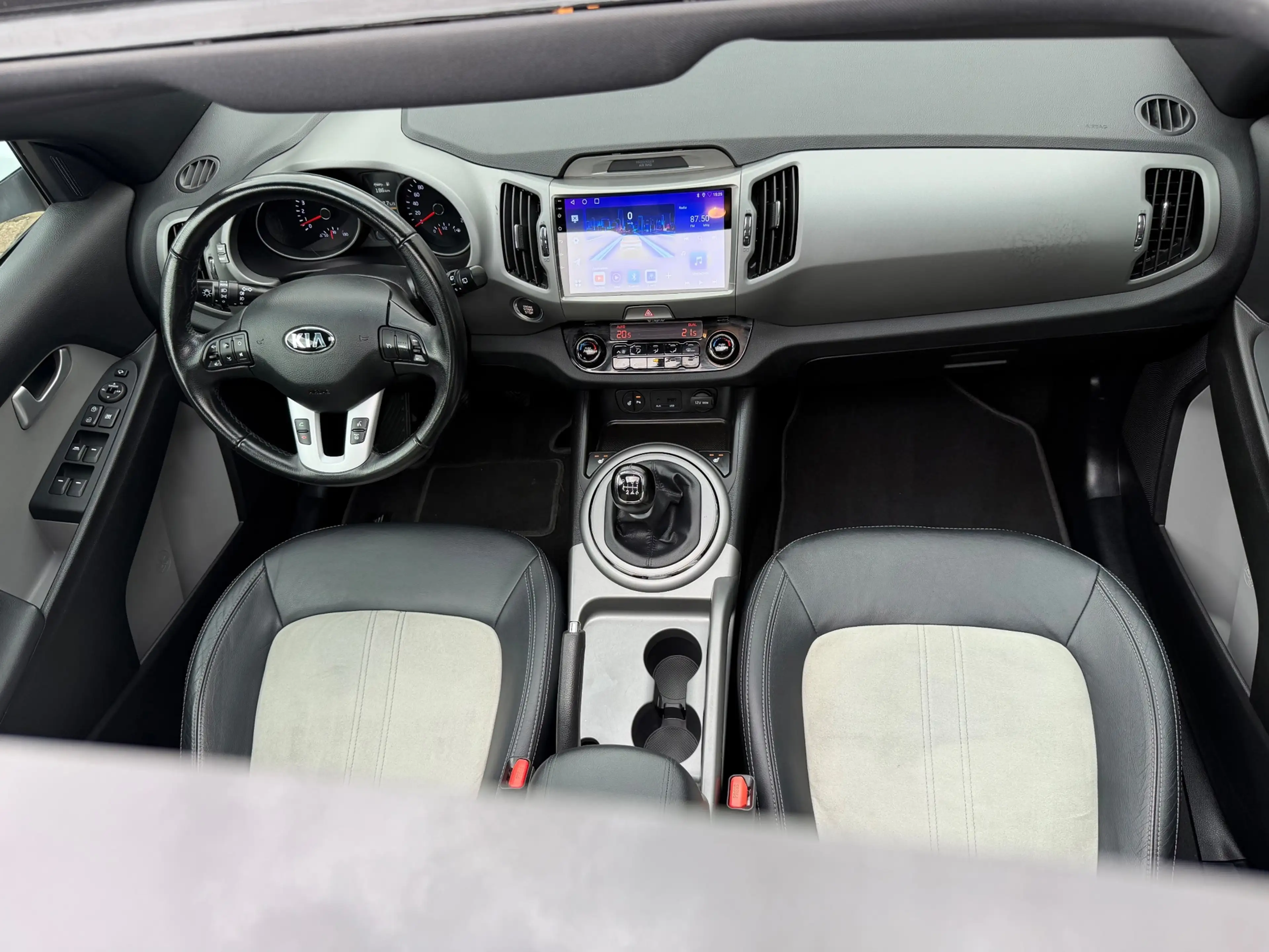 Kia Sportage 1.6 GDI DynamicPlusLine|Navi|Pano|HalfLeder/Suède| — photo 8
