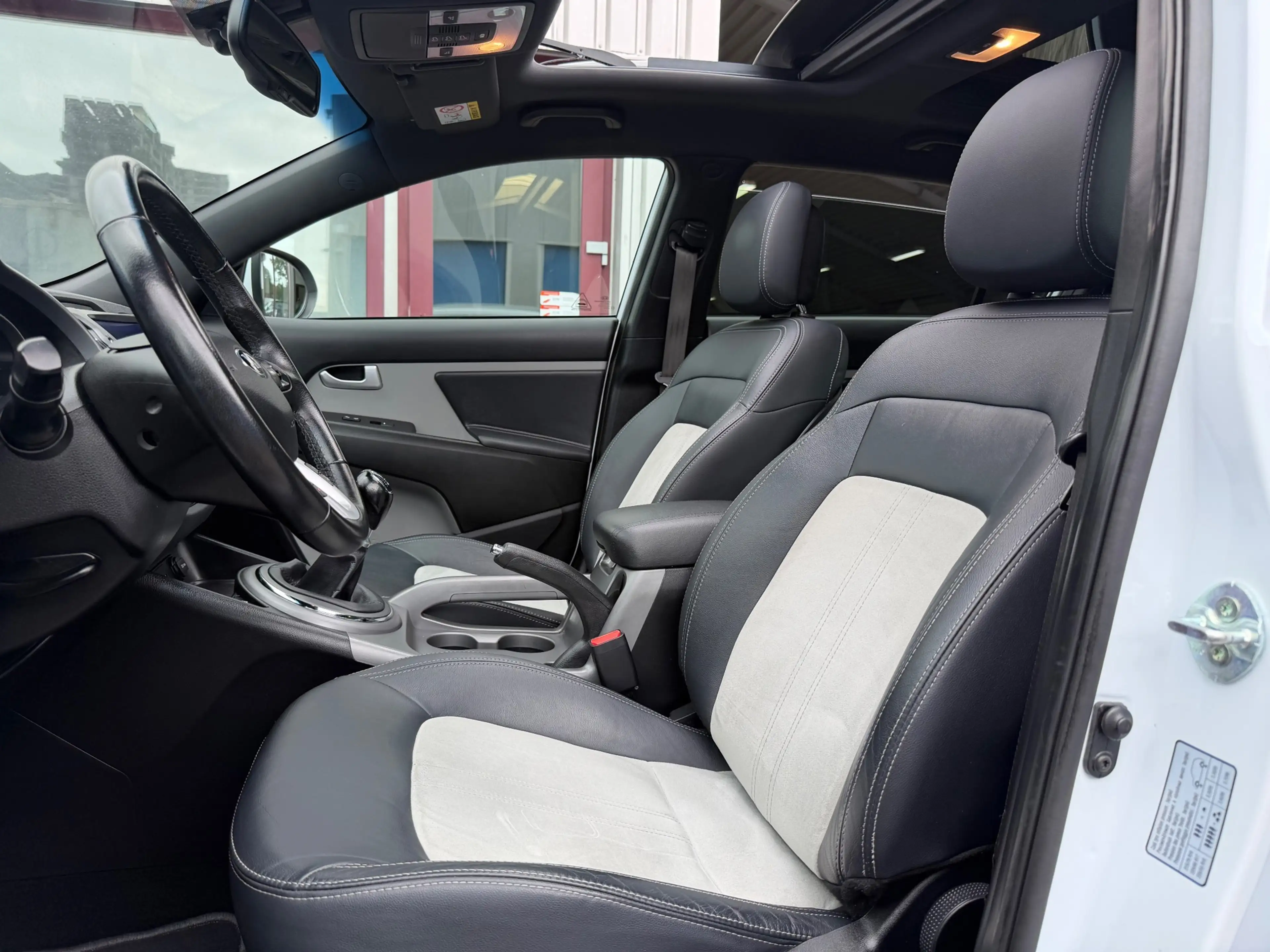 Kia Sportage 1.6 GDI DynamicPlusLine|Navi|Pano|HalfLeder/Suède| — photo 9