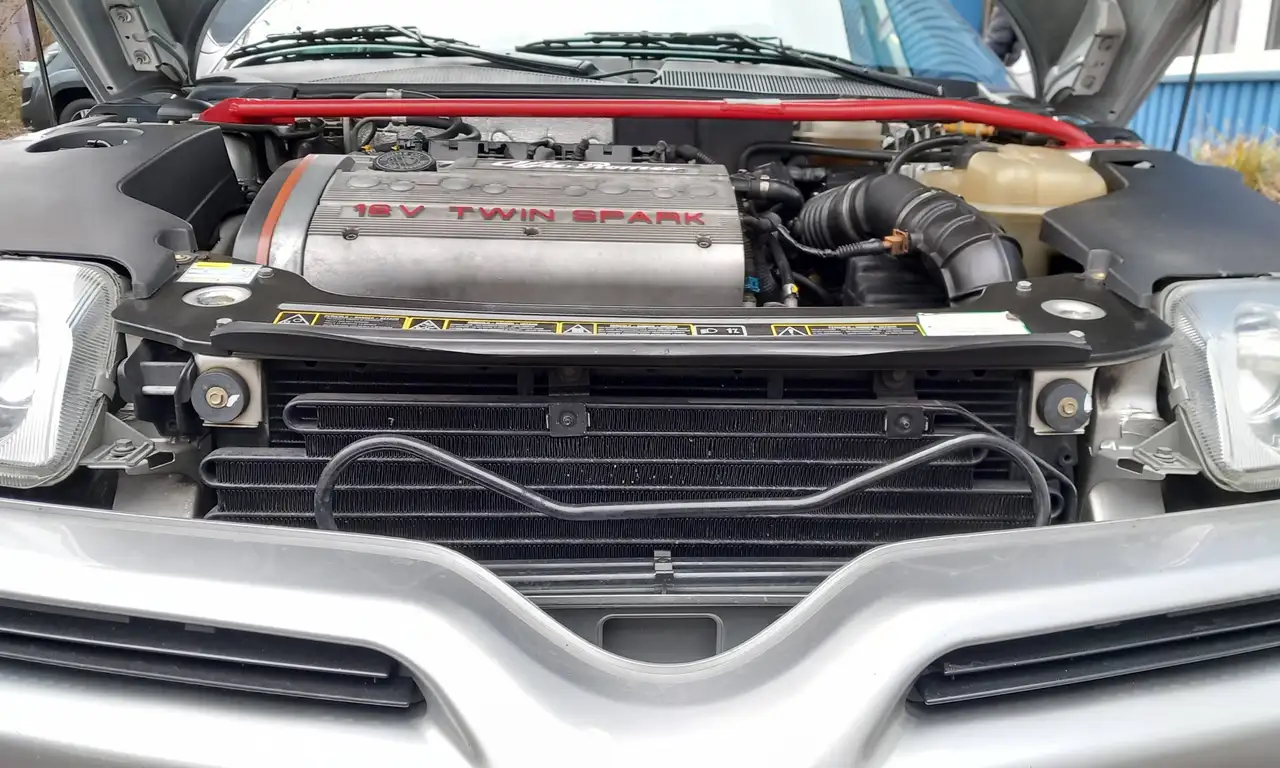Alfa Romeo Spider 2.0 16V Twin Spark, foto 10