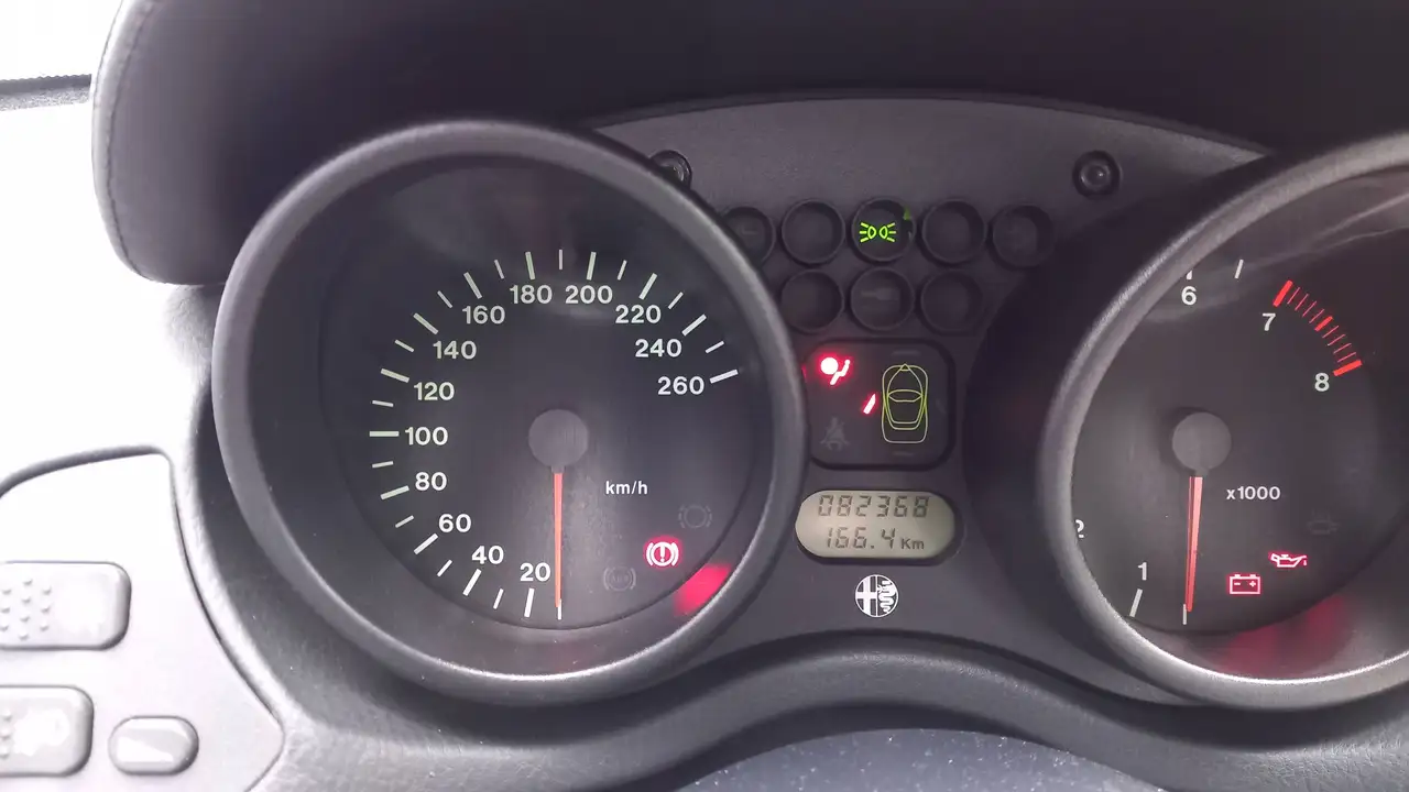 Alfa Romeo Spider 2.0 16V Twin Spark, foto 4