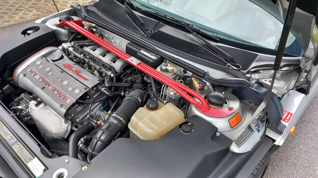 Alfa Romeo Spider 2.0 16V Twin Spark, foto 9