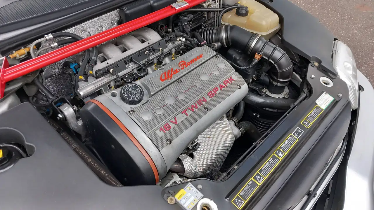 Alfa Romeo Spider 2.0 16V Twin Spark, foto 8