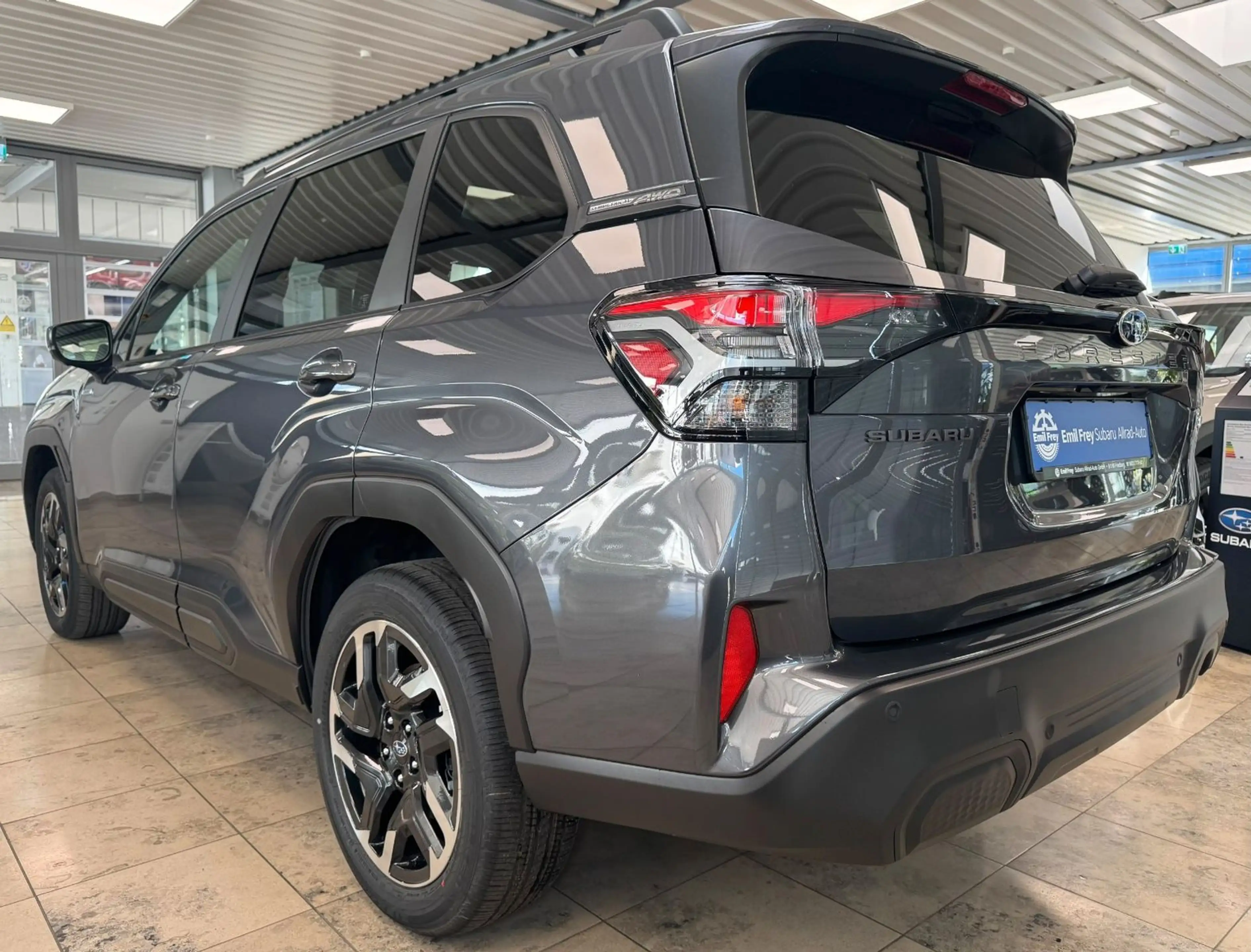 Subaru Forester 2.0ie Exclusive | LED | AWD | Panorama — photo 3