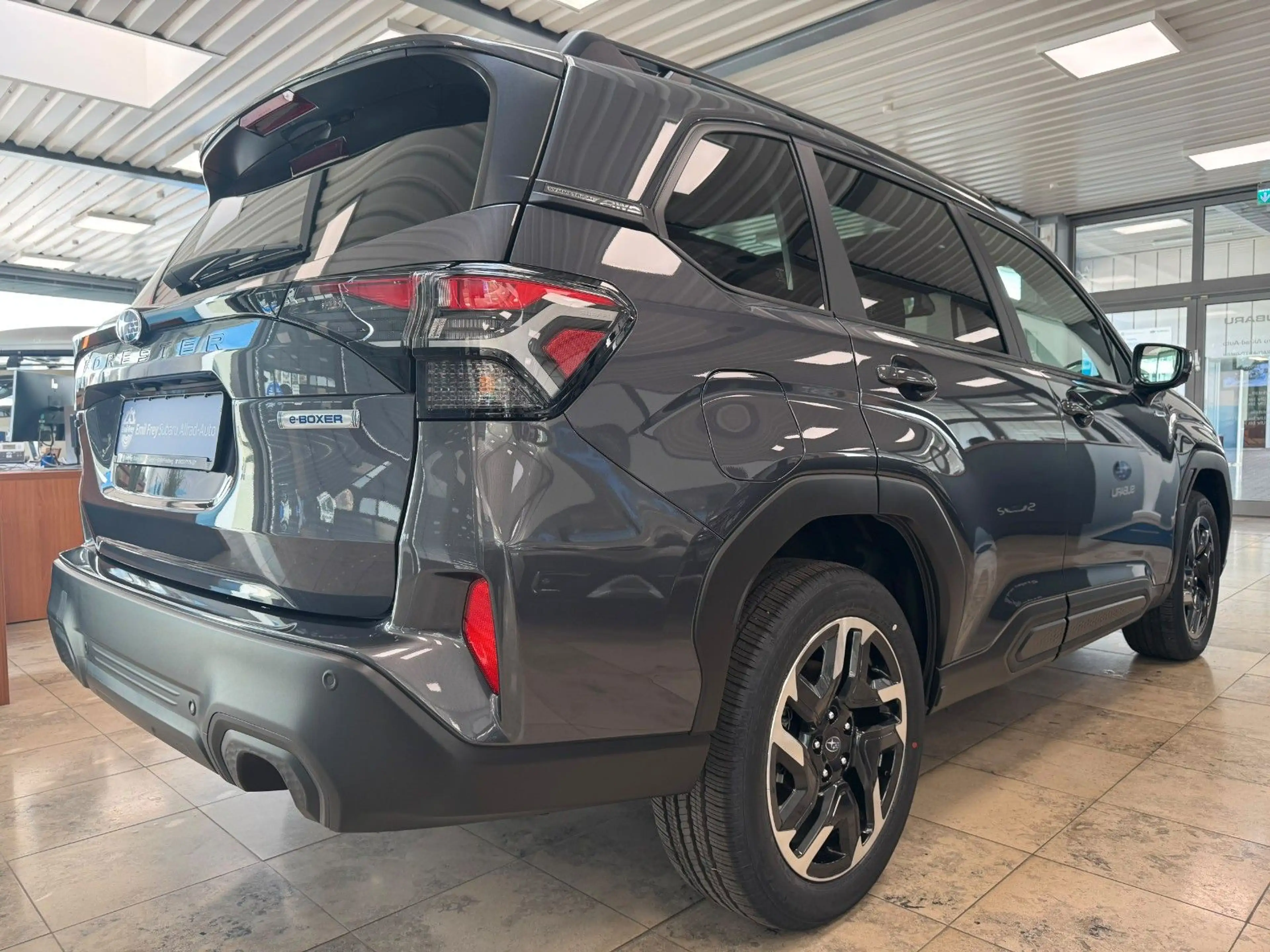 Subaru Forester 2.0ie Exclusive | LED | AWD | Panorama — photo 5
