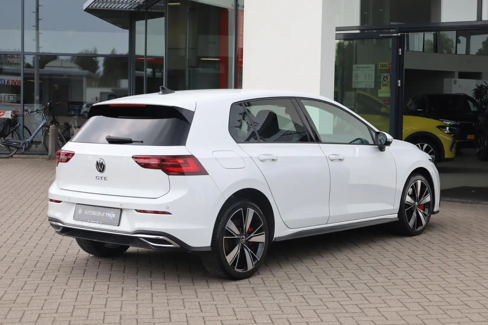 Volkswagen Golf GTE 1.4 eHybrid 245PK / 180kW LED Matrix IQ.Lights, ac Weiß - 2