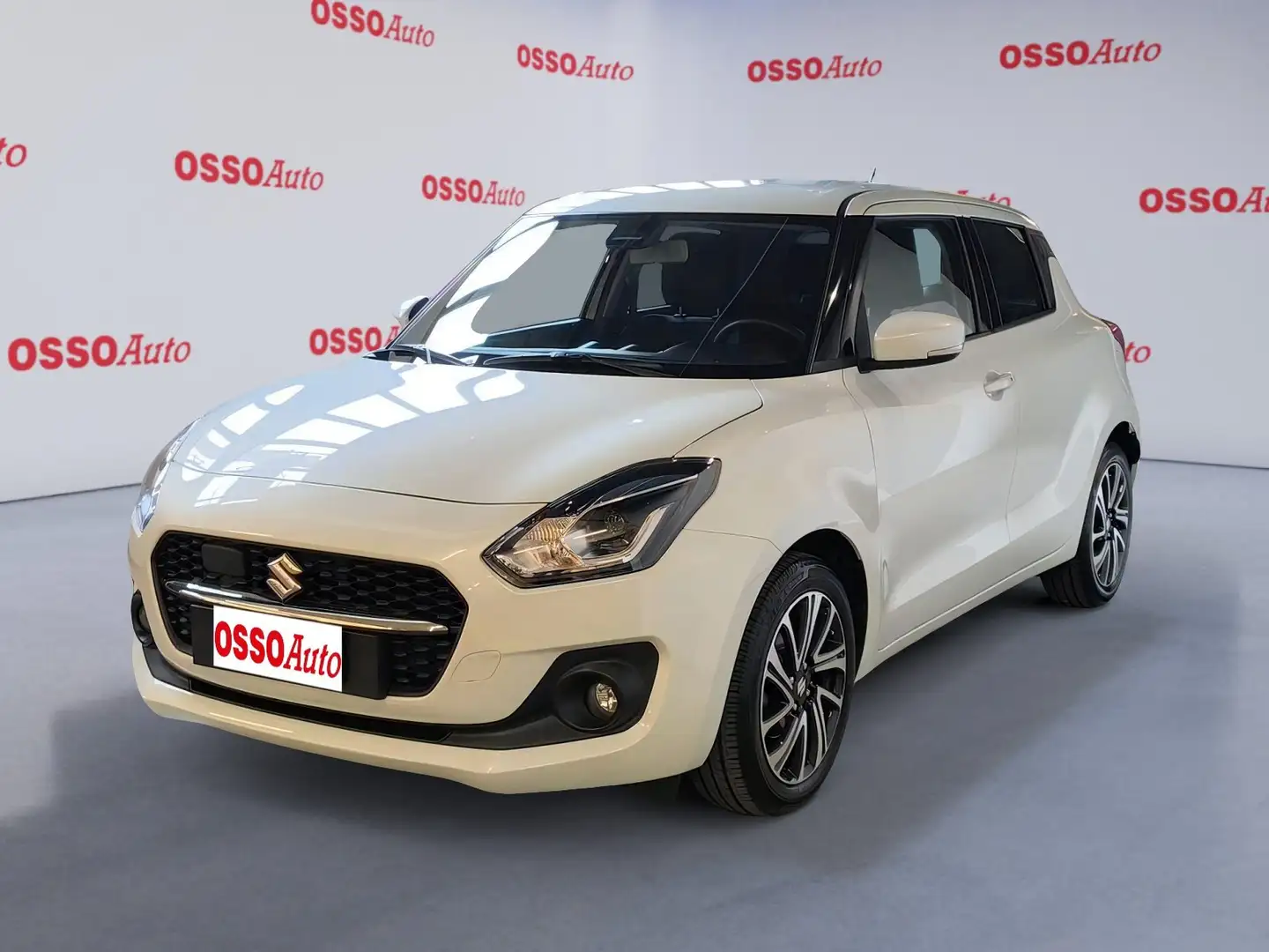 Suzuki Swift 1.2 HYBRID 83 HP AZIENDALE NEOPATENTATI Bianco - 1