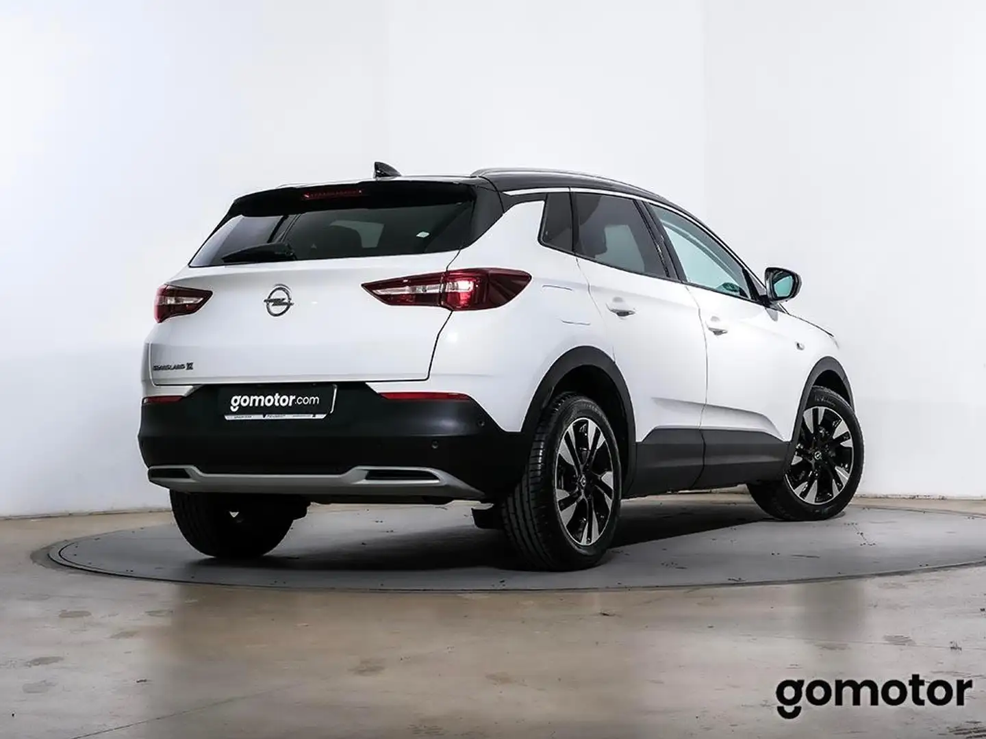 Opel Grandland X ULTIMATE 1.2 TURBO 130CV AUTO 5P Blanco - 2