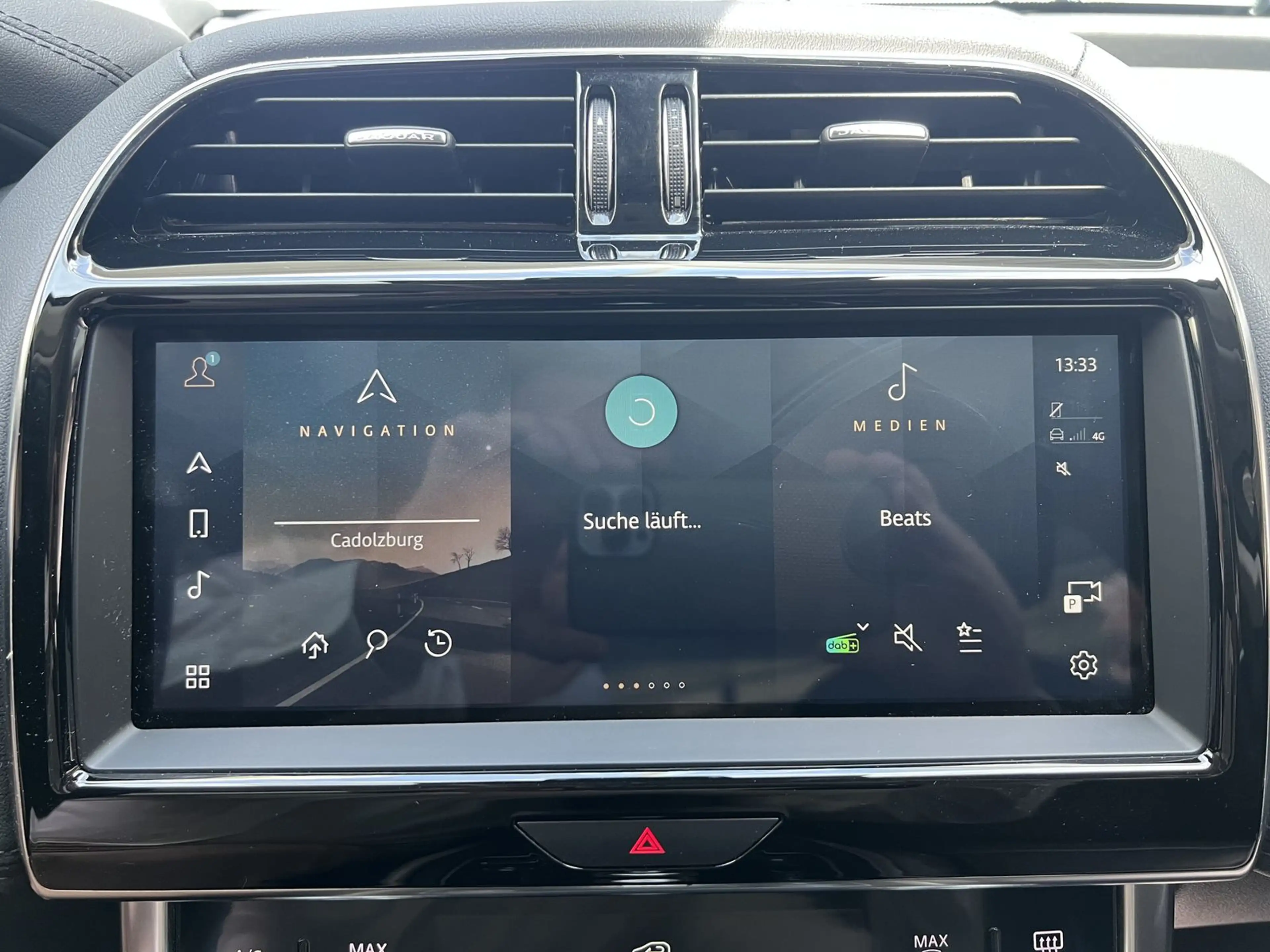 Jaguar XE SE Mild-Hybrid 360° DAB+ CarPlay Ionisator — photo 15