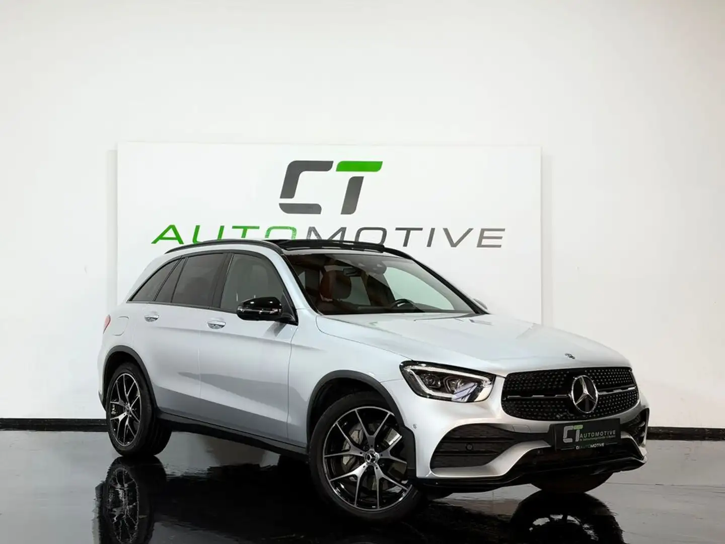 Mercedes-Benz GLC 300 d 4Matic AMG -Line Aut Silber - 1