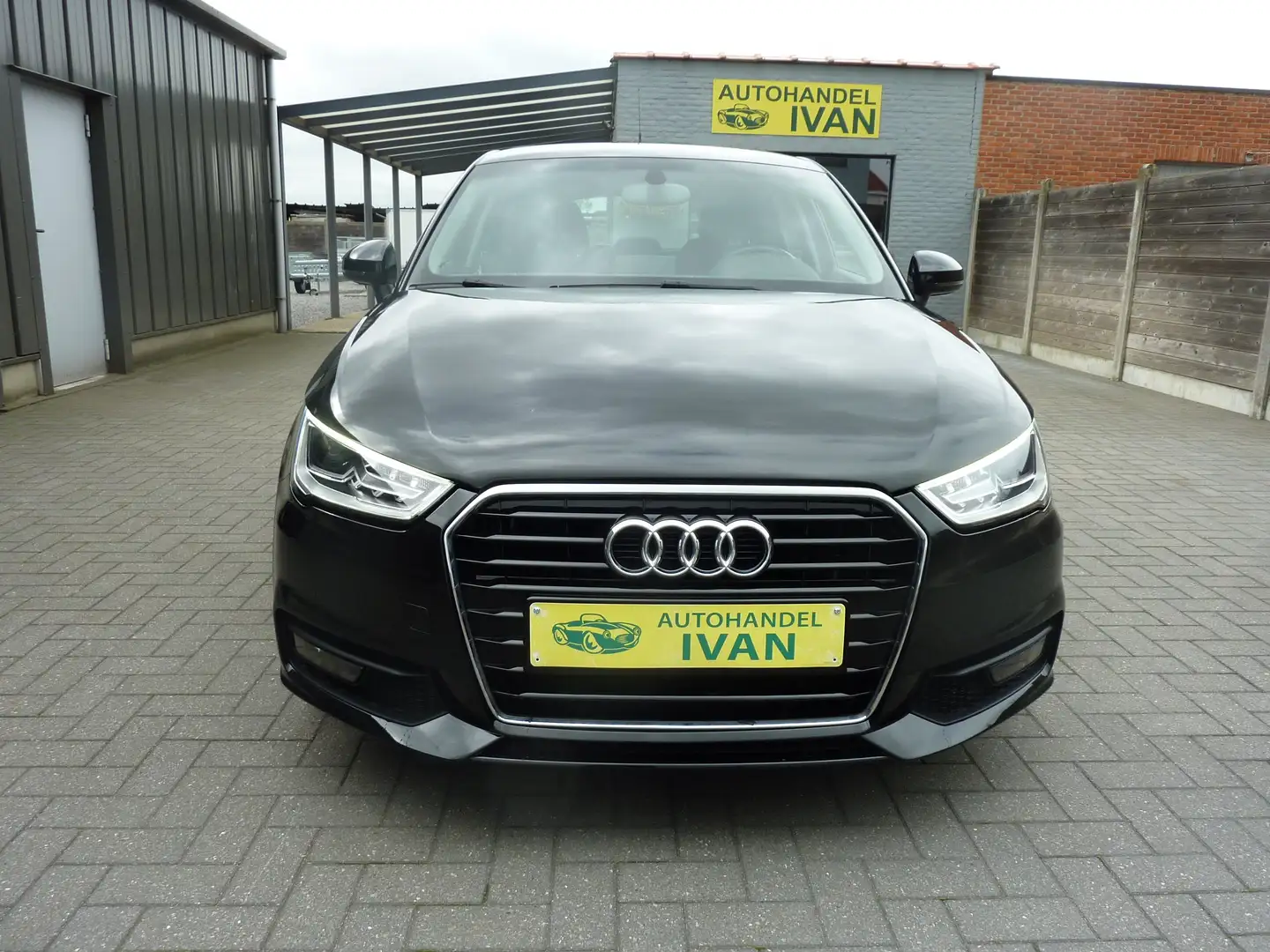 Audi A1 A1 1.0 TFSI Sportback Noir - 2