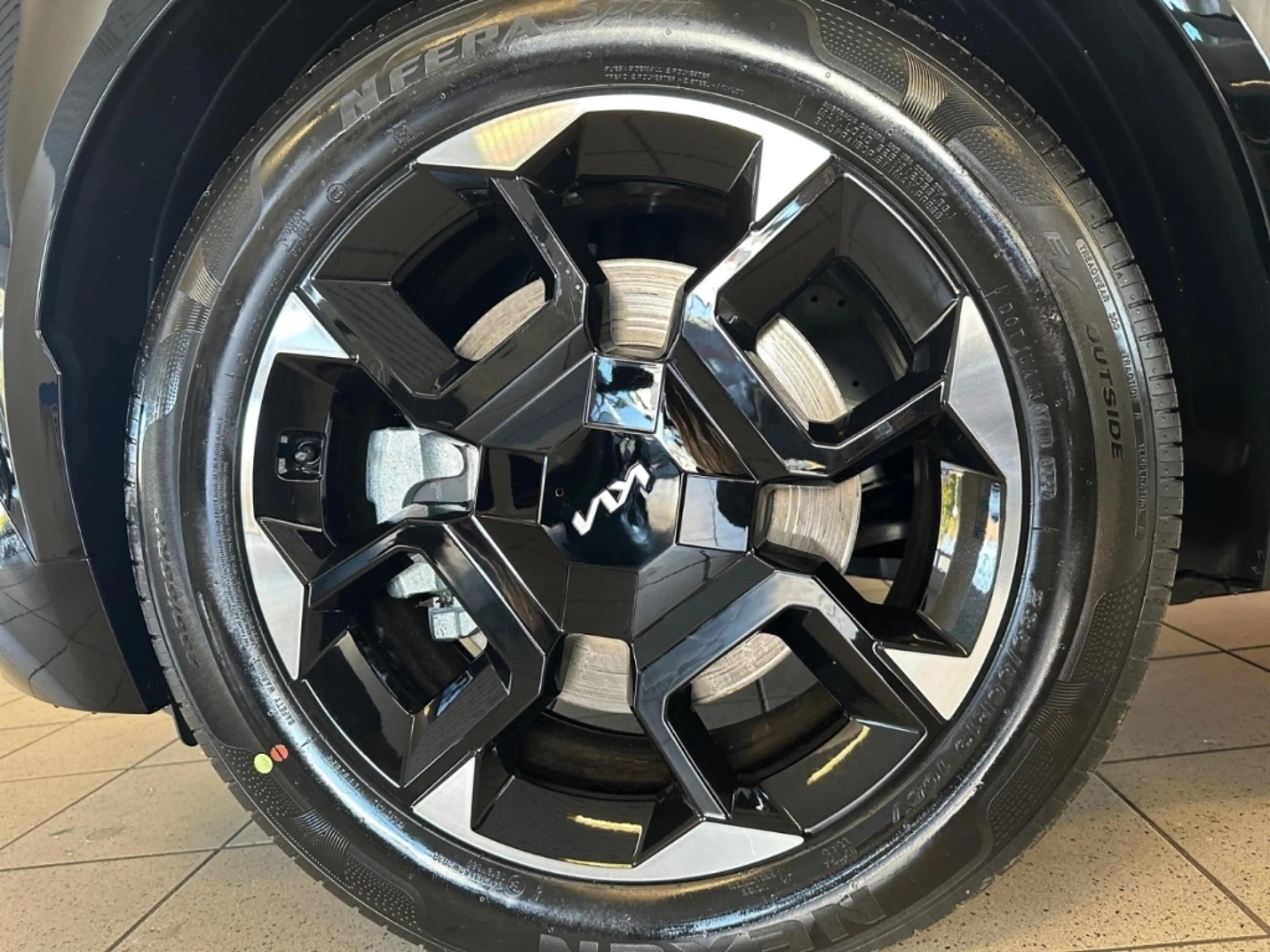 Kia EV5 81,4-kWh Air SITZHZG NAVIGATION PDC KLIMAAUTO — photo 13
