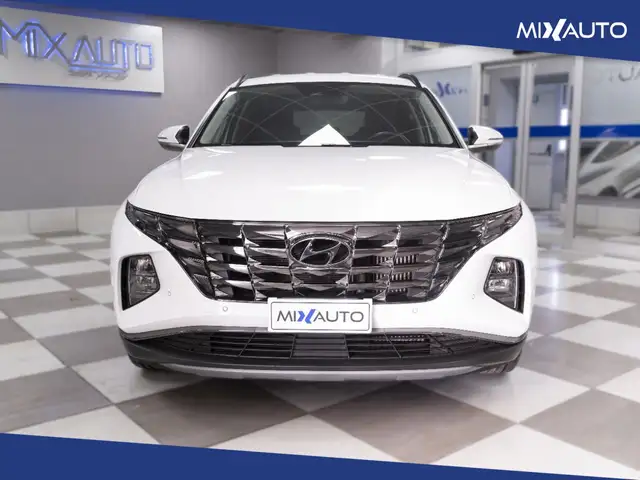 Hyundai Tucson view 2