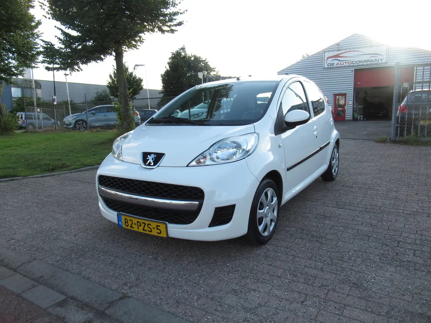 Peugeot 107 1.0-12V XS Nette Auto Wit - 2