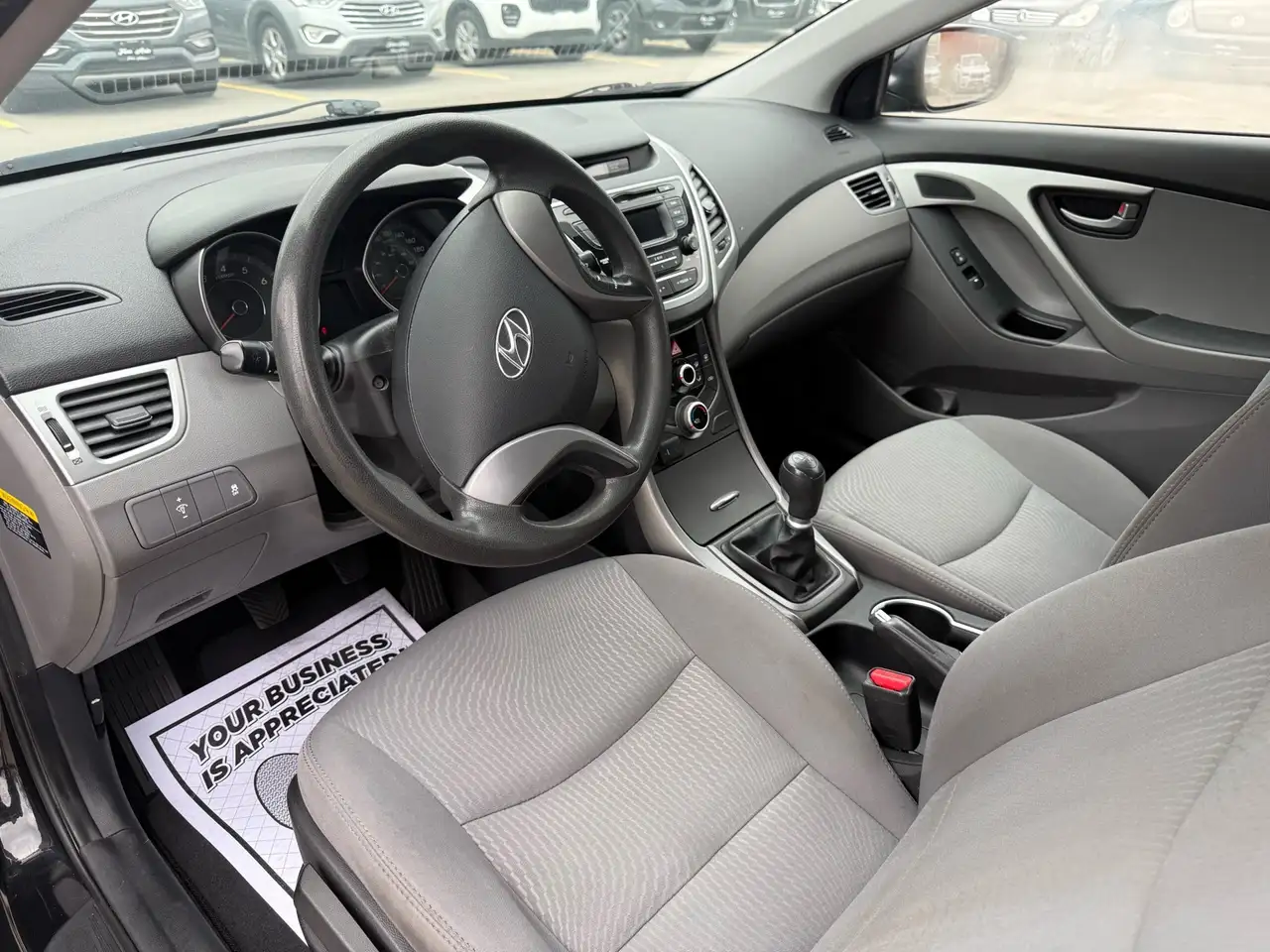 Hyundai ELANTRA снимка Hyundai ELANTRA
