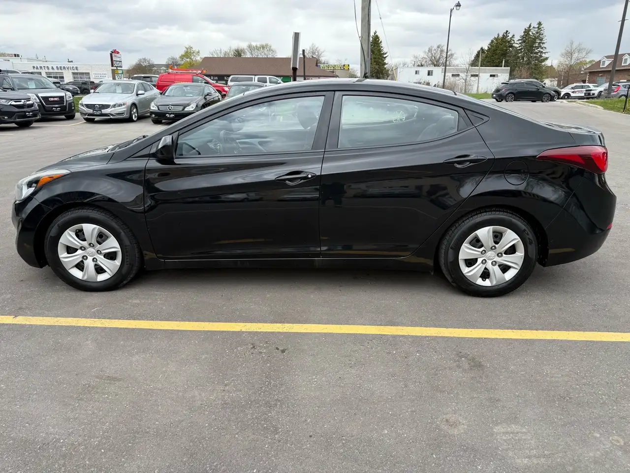 Hyundai ELANTRA снимка Hyundai ELANTRA