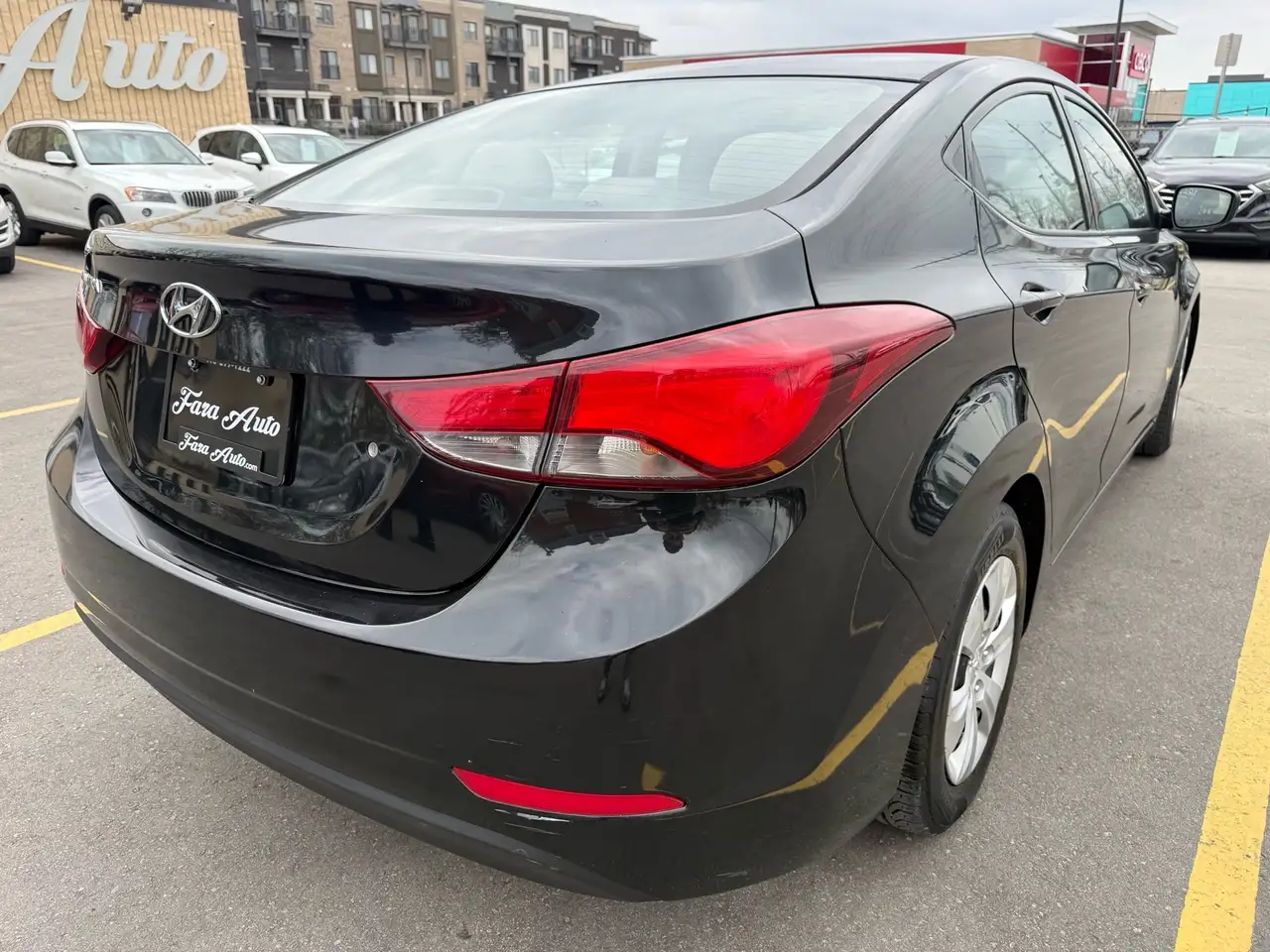 Hyundai ELANTRA снимка Hyundai ELANTRA