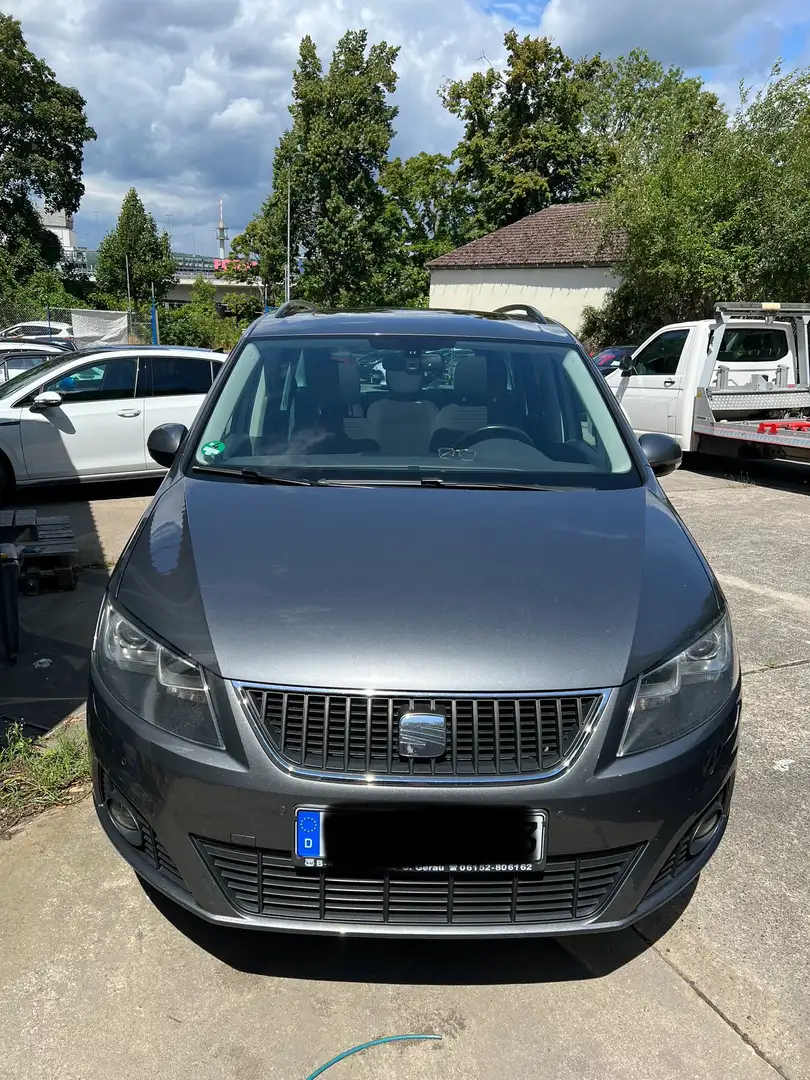 SEAT Alhambra 2.0 TDI (Ecomotive) Start & Stop DSG Style Gris - 1