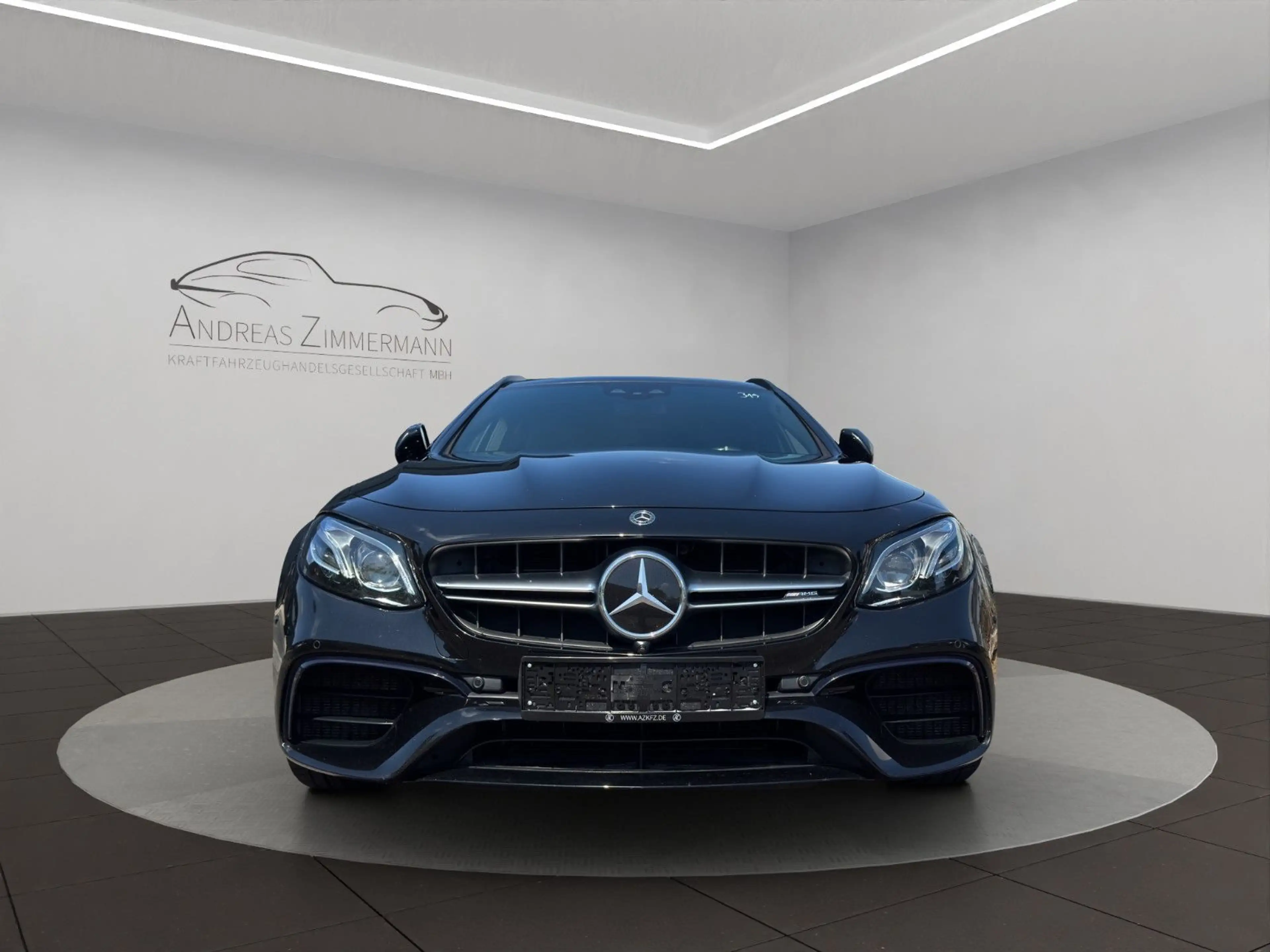 Mercedes-Benz E 63 AMG S 4M PANO/AHK/STHZ/SPOSI/DRIVERS/RIDE — photo 8