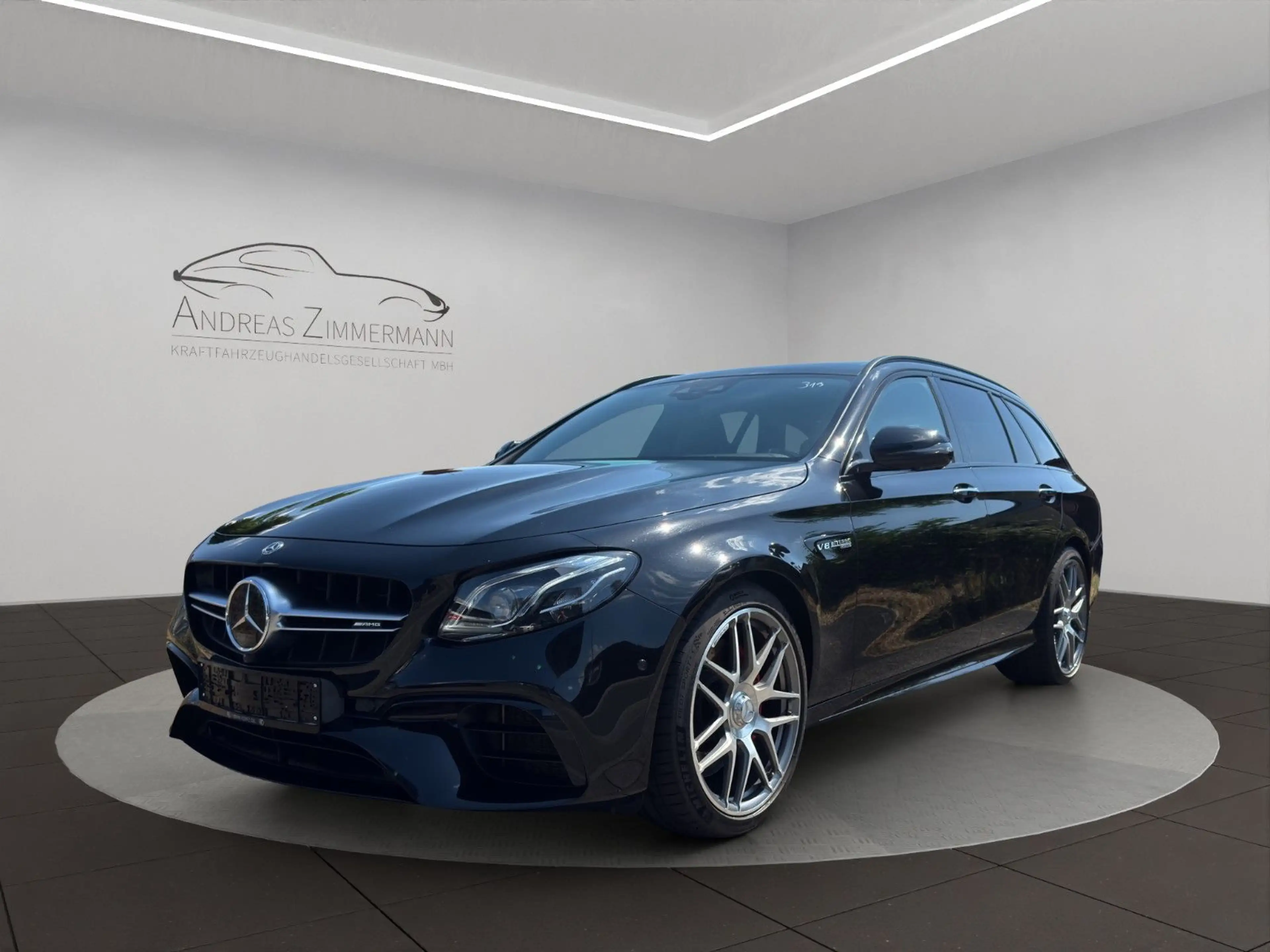Mercedes-Benz E 63 AMG S 4M PANO/AHK/STHZ/SPOSI/DRIVERS/RIDE