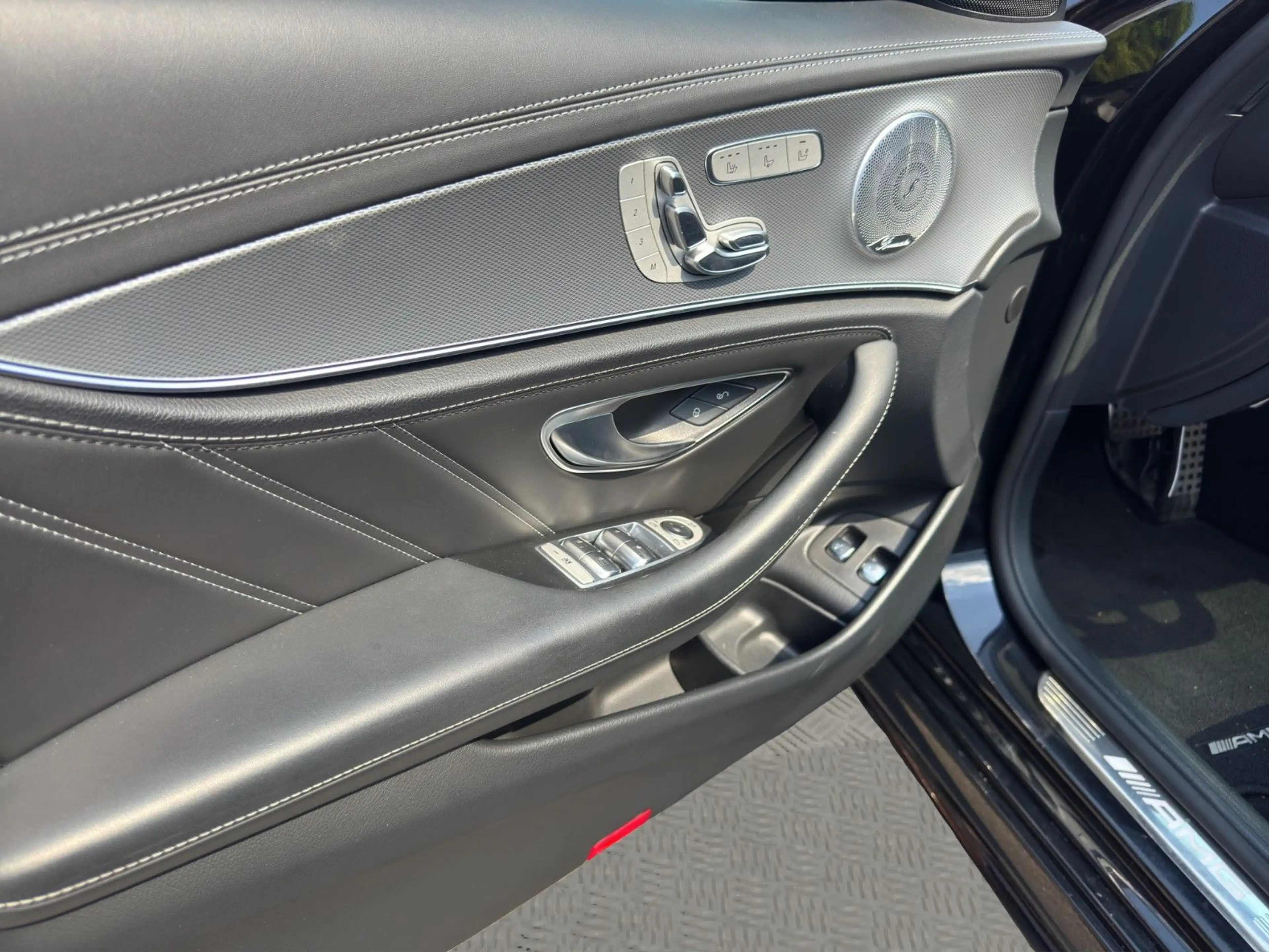 Mercedes-Benz E 63 AMG S 4M PANO/AHK/STHZ/SPOSI/DRIVERS/RIDE — photo 14