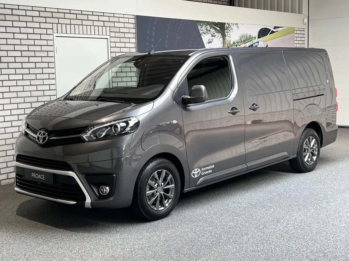 Toyota Proace Electric Worker Extra Range Prof Long 75 kWh Autom Grijs - 2