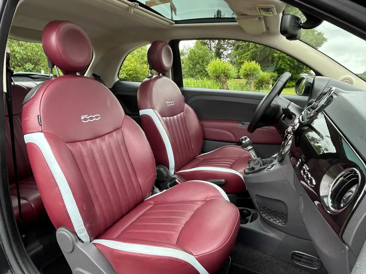 Fiat 500 0.9 TwinAir Turbo Lounge PANORAMADAK LEDER-INT NAV Schwarz - 2