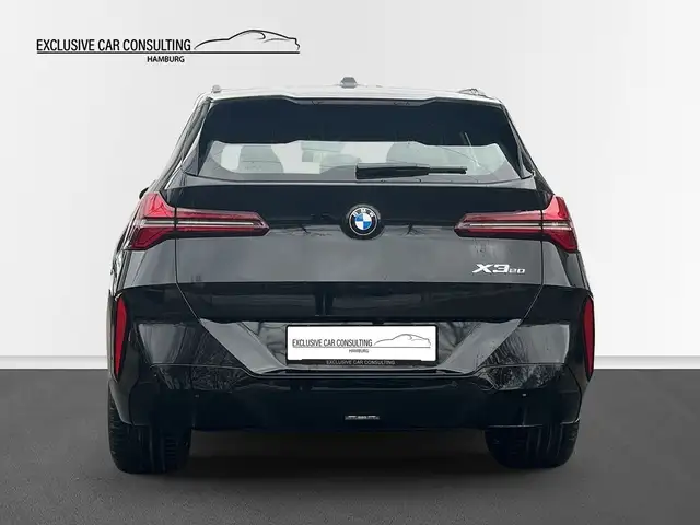 BMW X3 view 5