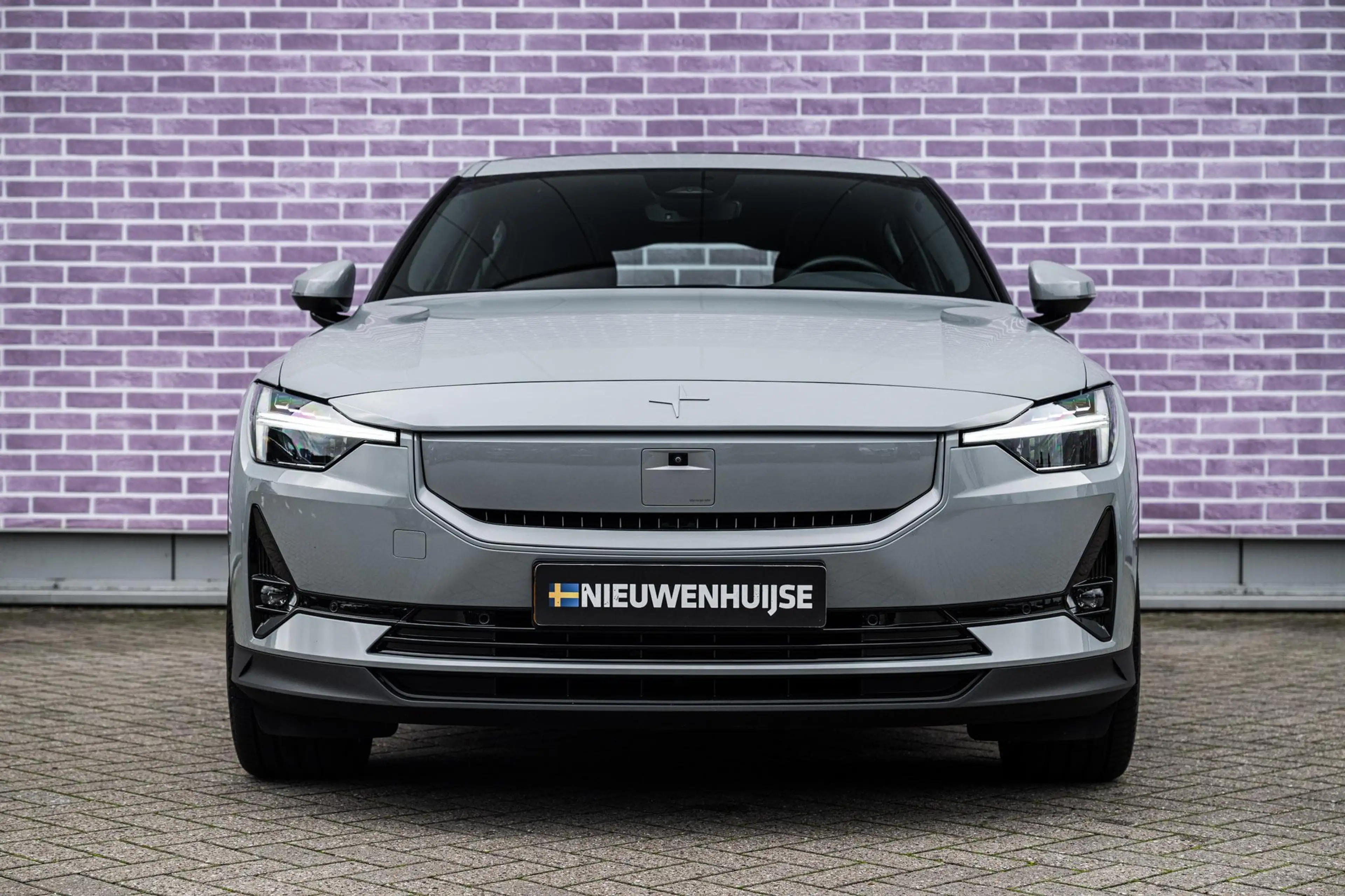 Polestar 2 Long Range Single Motor Plus 82 kWh — photo 9