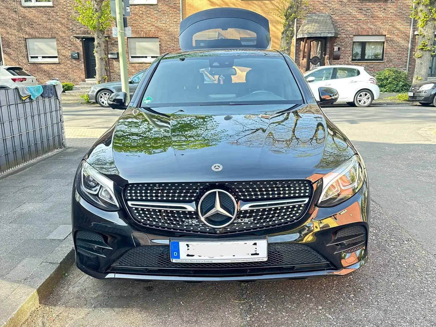 Mercedes-Benz GLC 220 GLC 220 d Coupe 4Matic 9G-TRONIC AMG Line Schwarz - 1