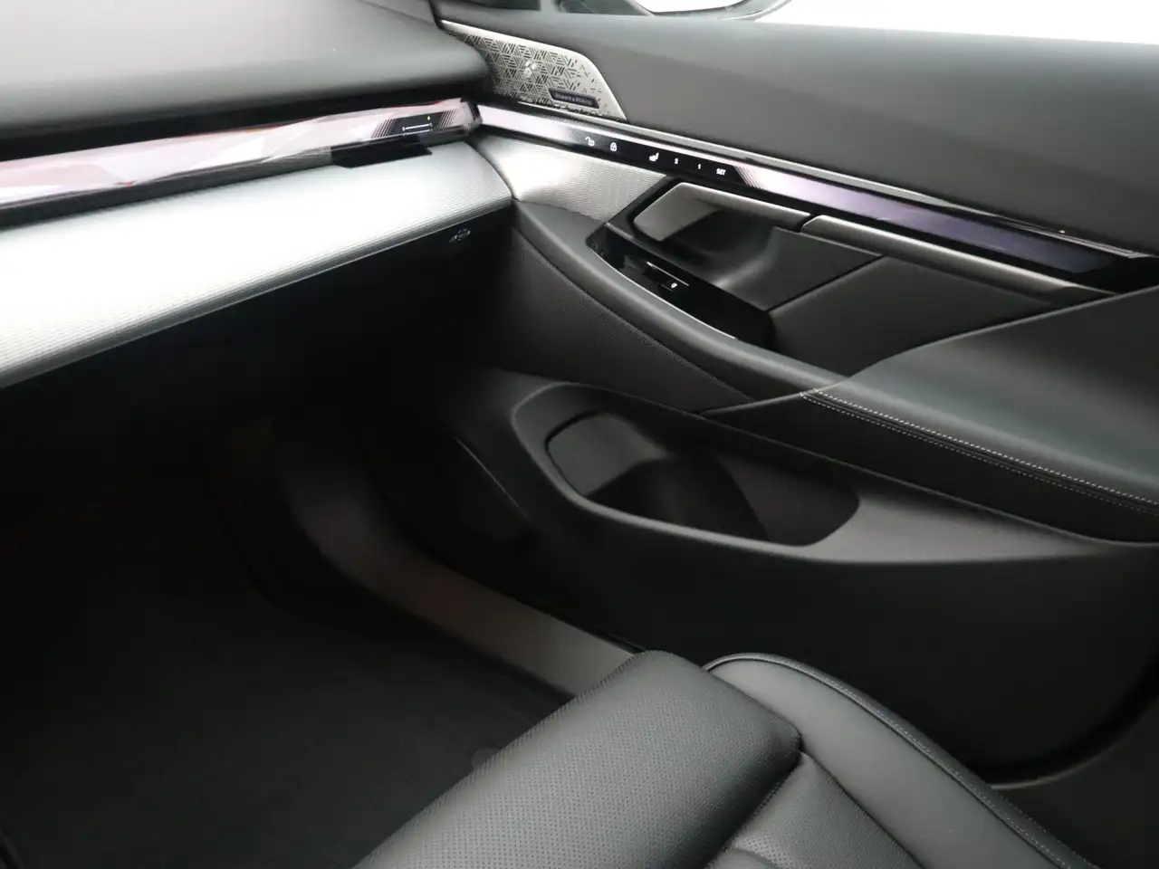 BMW i5 2026 — фото 15