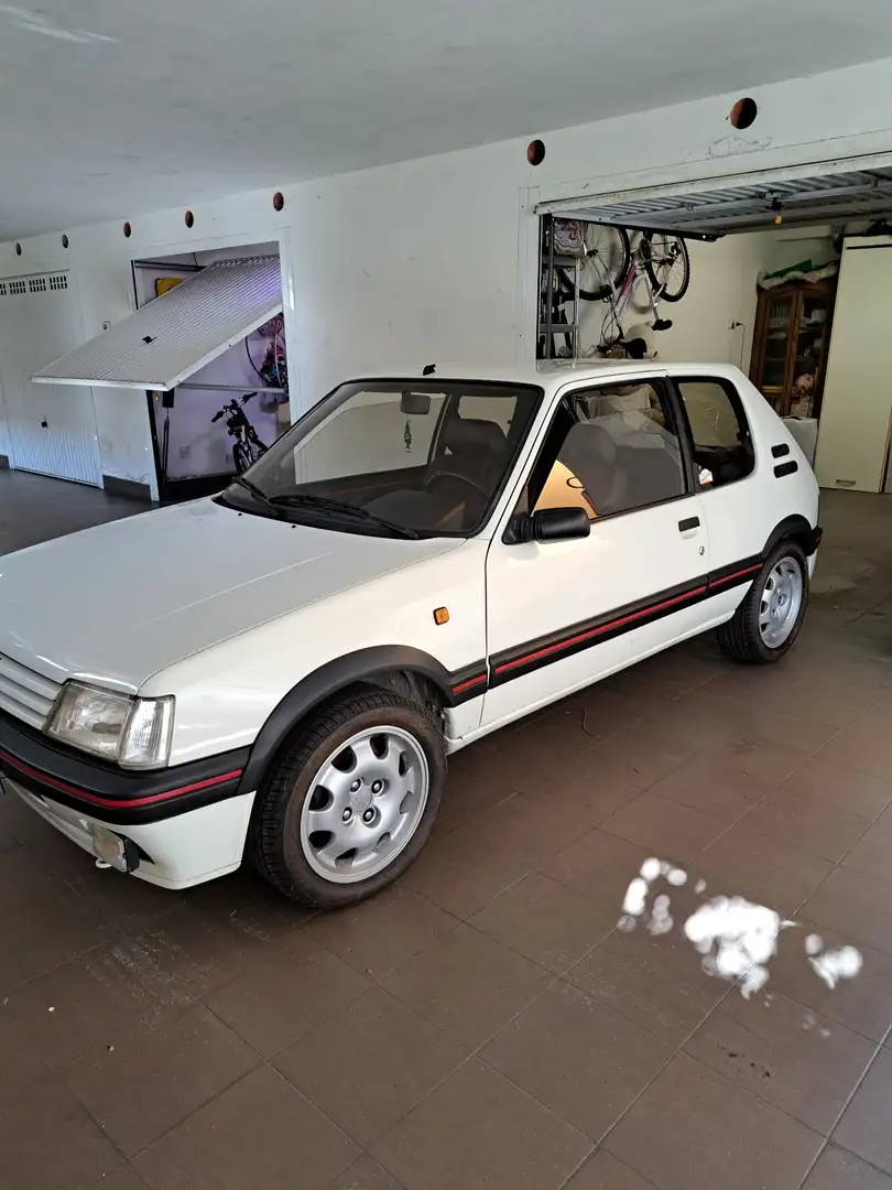 Peugeot 205 3p 1.9 auto cat. - 1