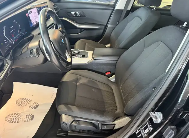 BMW 3 Series view 10
