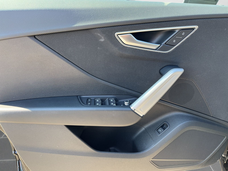 Audi Q2 35 TFSI S line Navi, Matrix-LED, RFK — photo 13