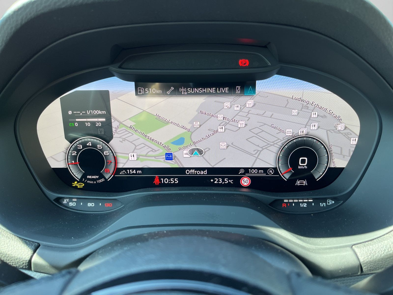 Audi Q2 35 TFSI S line Navi, Matrix-LED, RFK — photo 10