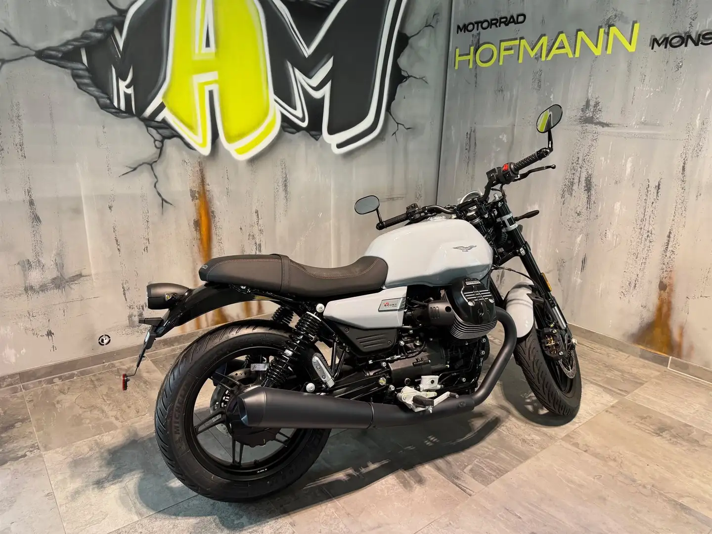 Moto Guzzi V 7 2025 Aktion plus 2 Jahre Anschlussgarantie Сірий - 2