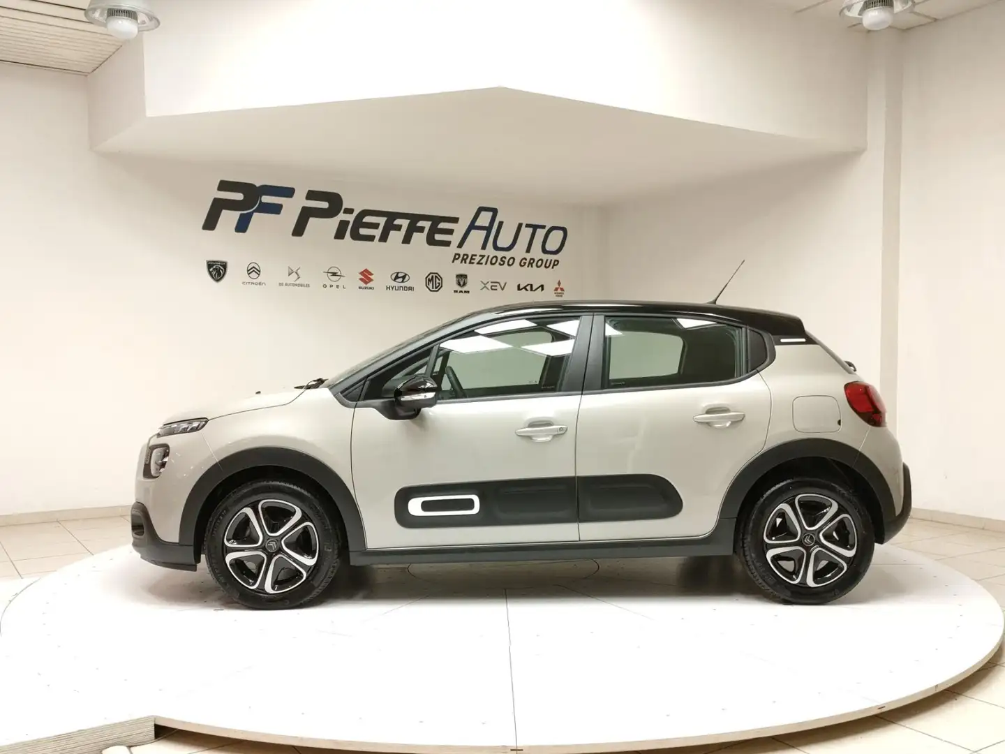 Citroen C3 3ª serie - C3 PureTech 83 S&S Plus Beige - 2