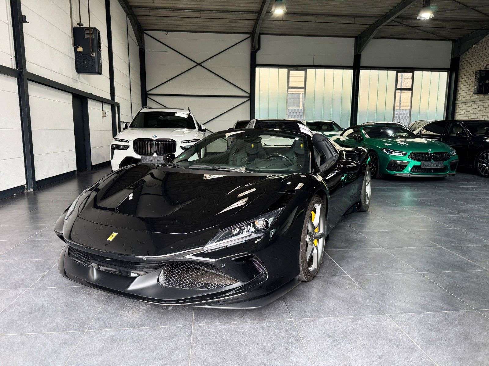 Brugt Ferrari F8 Spider 3.9