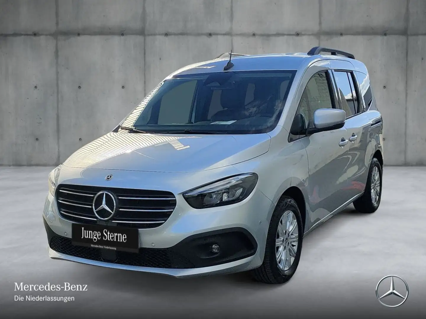 Mercedes-Benz T-Klasse T 180 d EDITION+PROGRESSIVE+Klimaautom+Navi+PTS Silber - 2