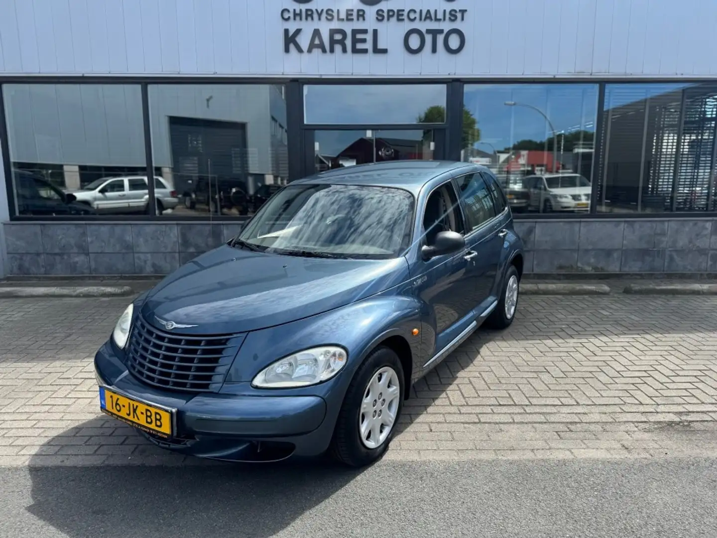 Chrysler PT Cruiser 2.0-16V Classic Blauw - 1