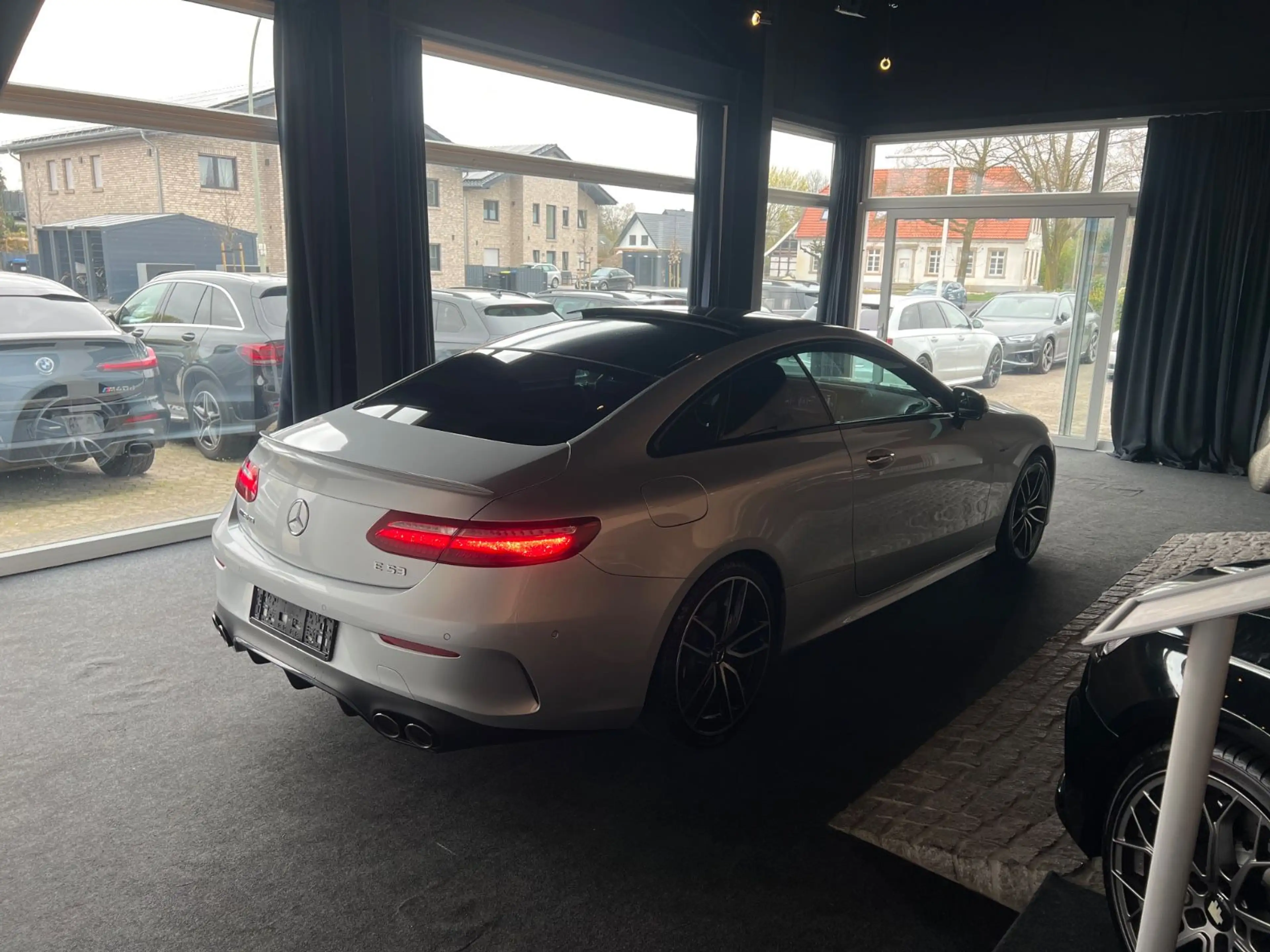 Mercedes-Benz E 53 AMG E Coupe — photo 2