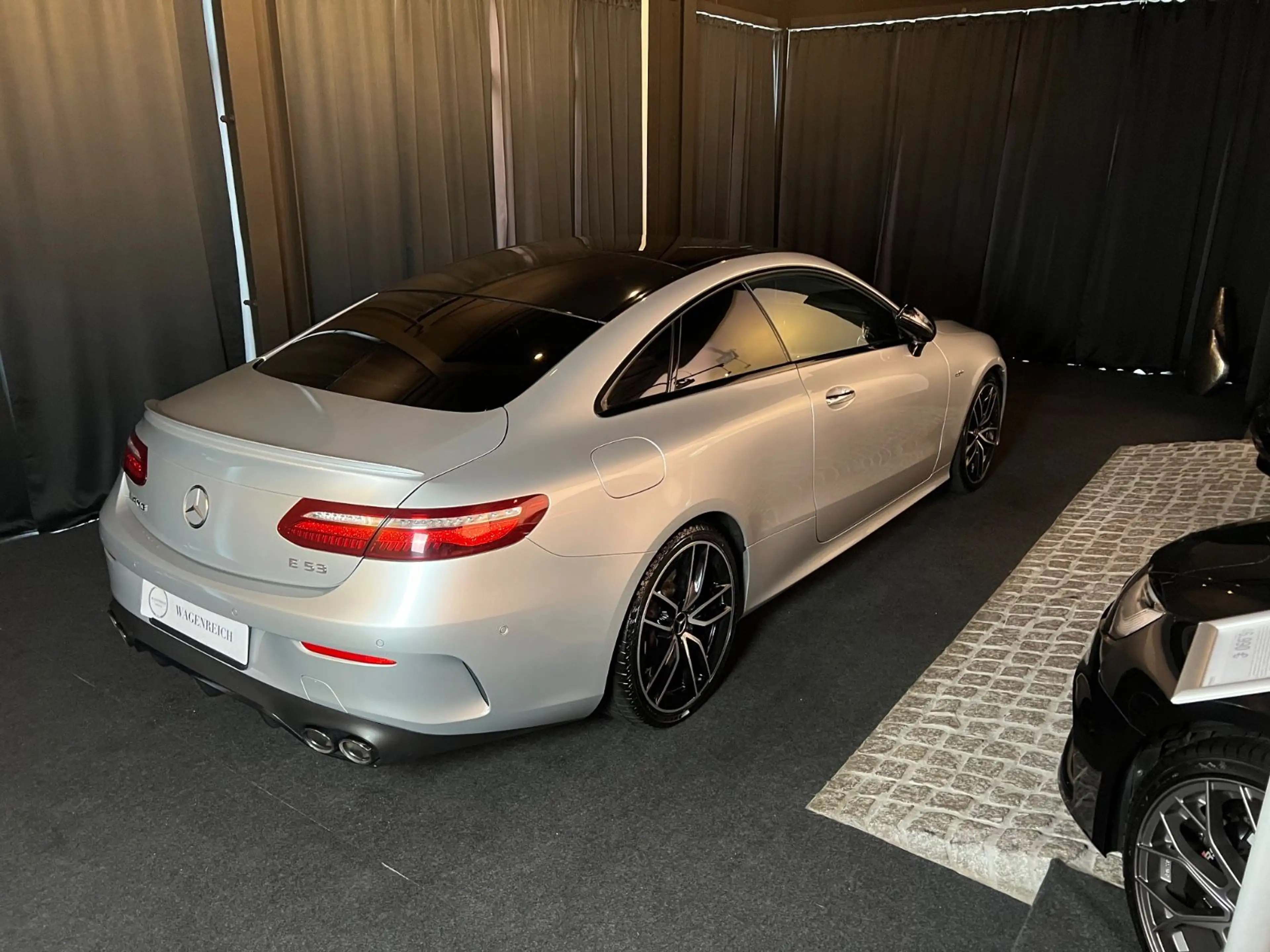 Mercedes-Benz E 53 AMG E Coupe — photo 14