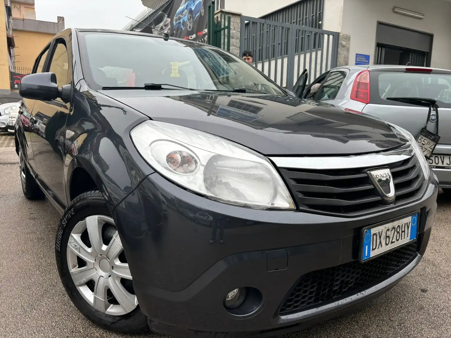 Dacia Sandero 1.4 8V GPL LAUREATE Negro - 1