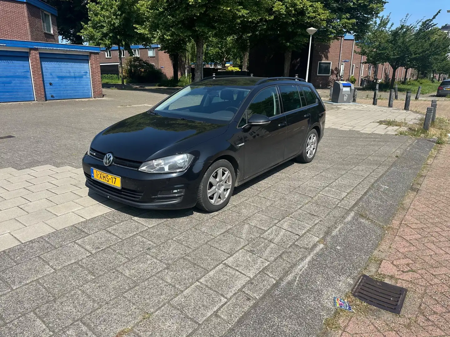 Volkswagen Golf Variant 1.6 TDI Comfortline BlueMotion Cruise ACC Noir - 1