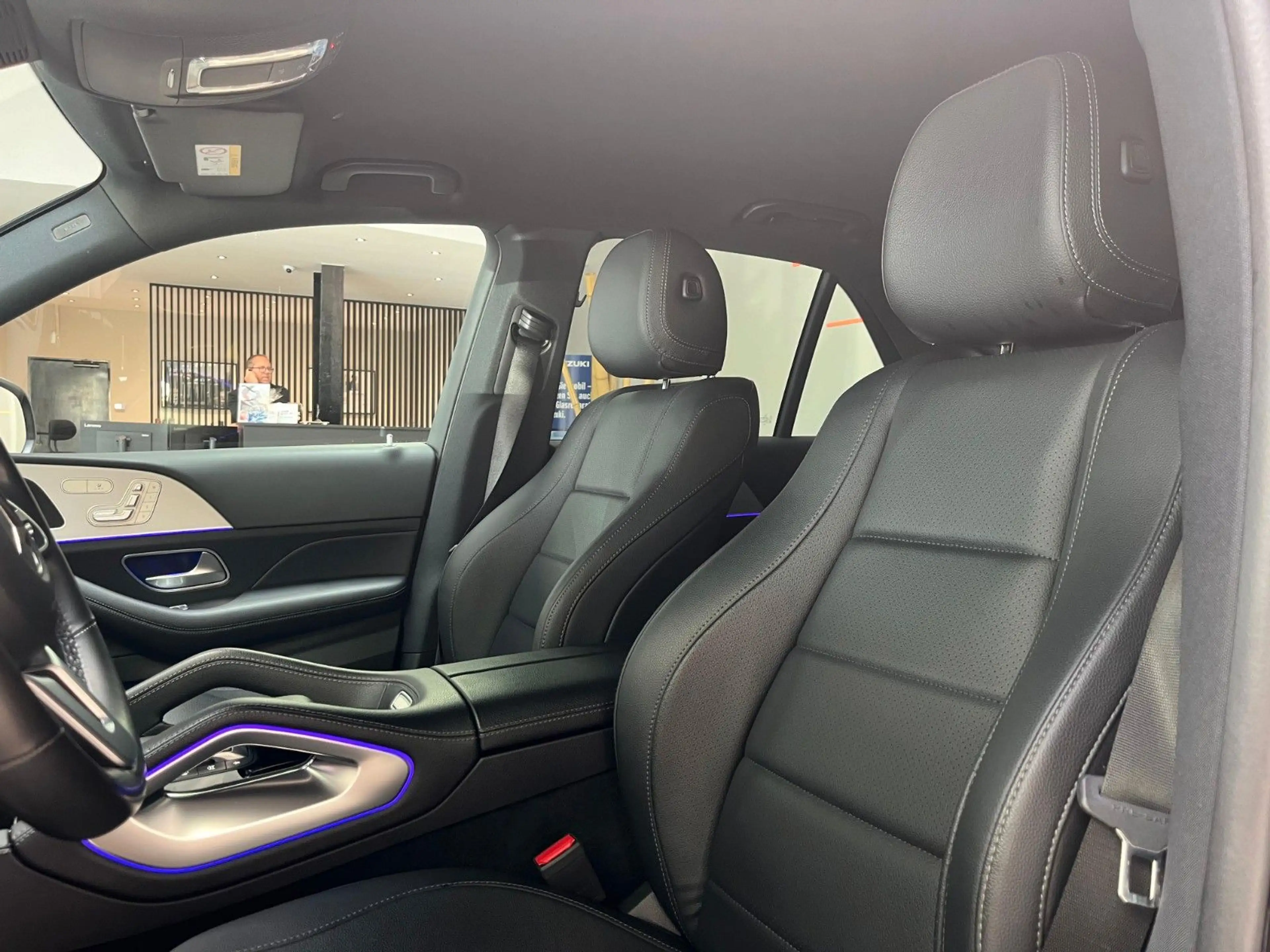 Mercedes-Benz GLE 350 de*4Matic*AHK*360**LED*Memory* — photo 9
