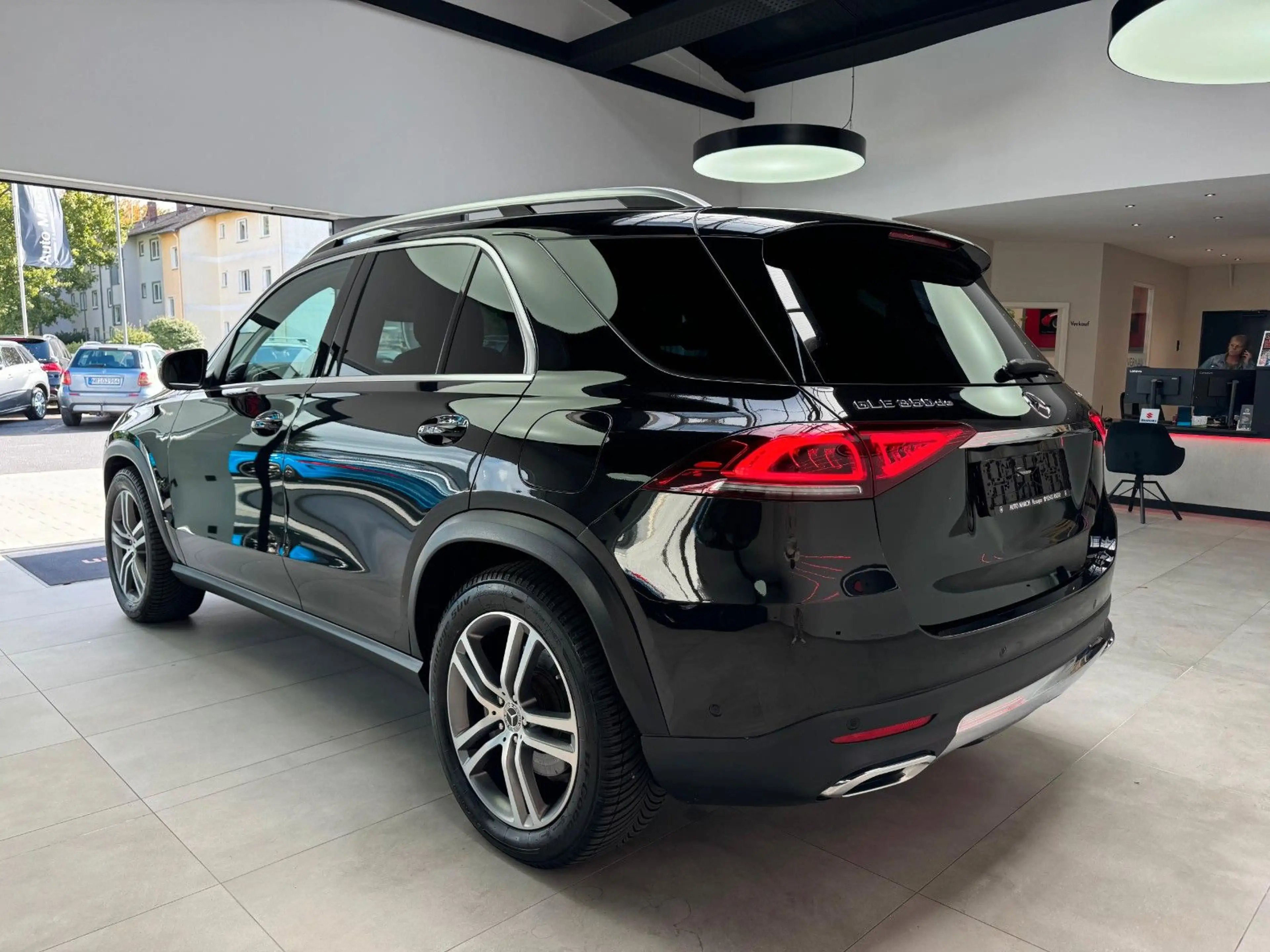 Mercedes-Benz GLE 350 de*4Matic*AHK*360**LED*Memory* — photo 6